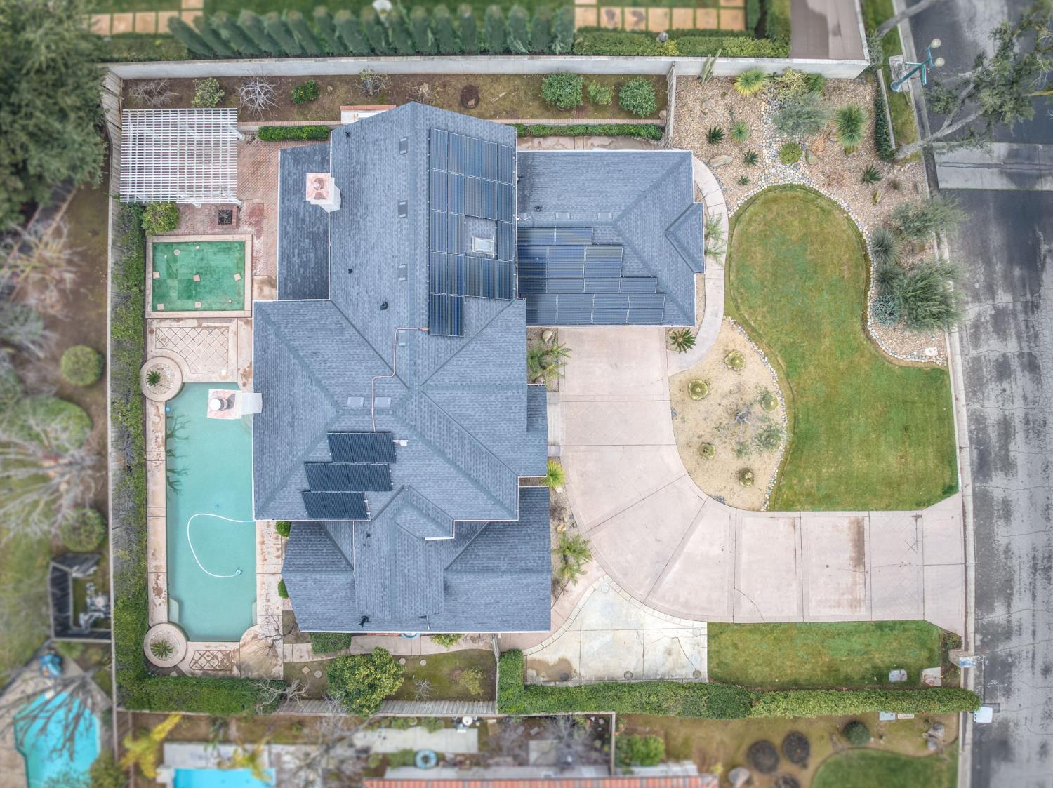 2450 W Beechwood Avenue