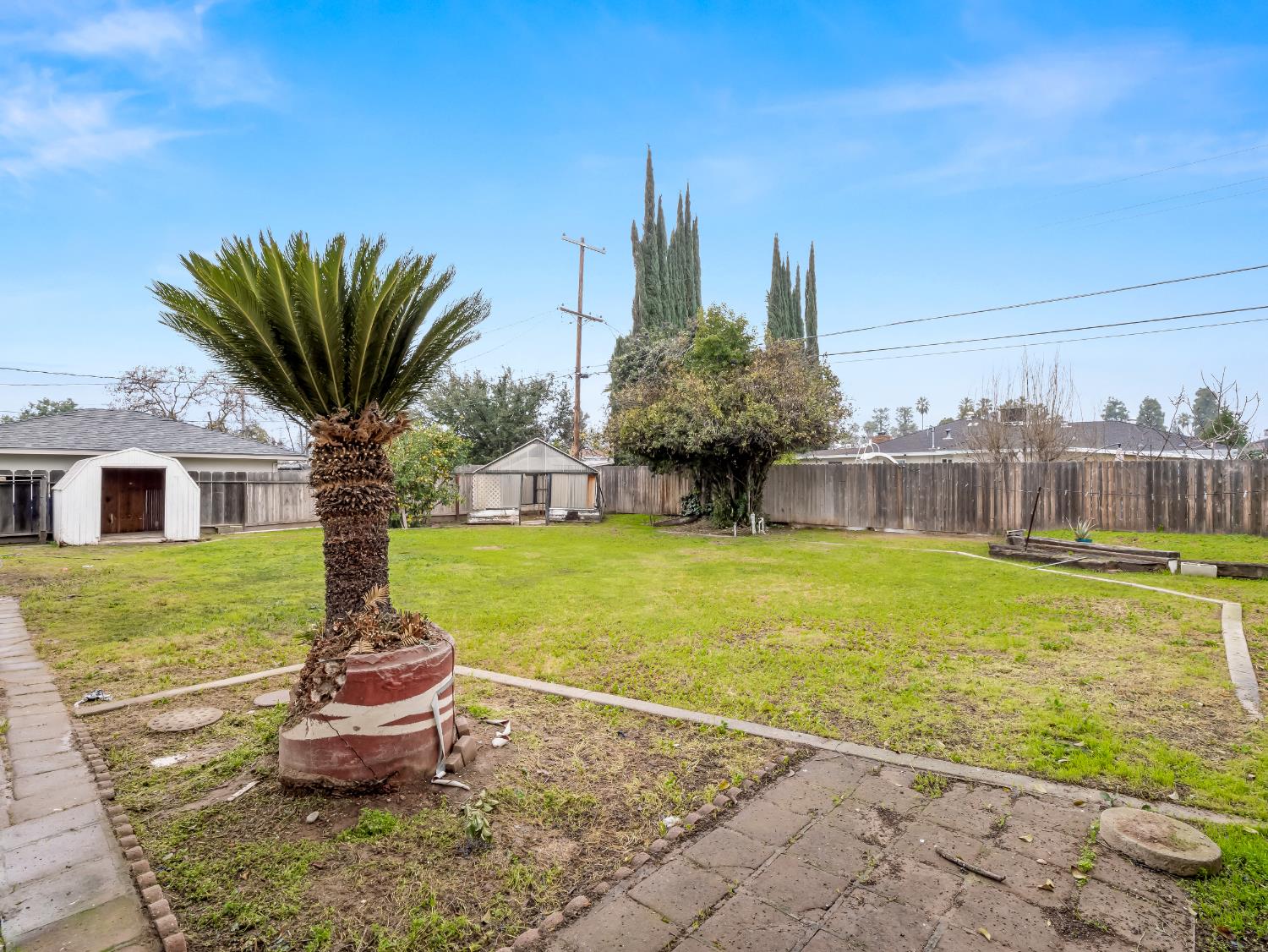 568 E San Ramon Avenue