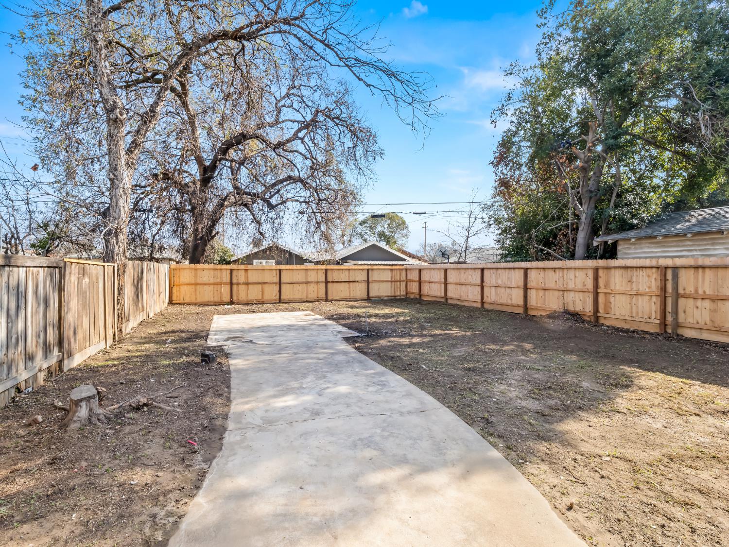954 N Safford Avenue