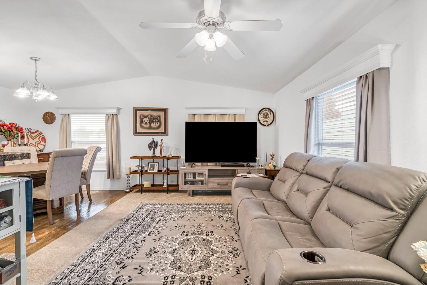 1650 Villa Avenue # 9