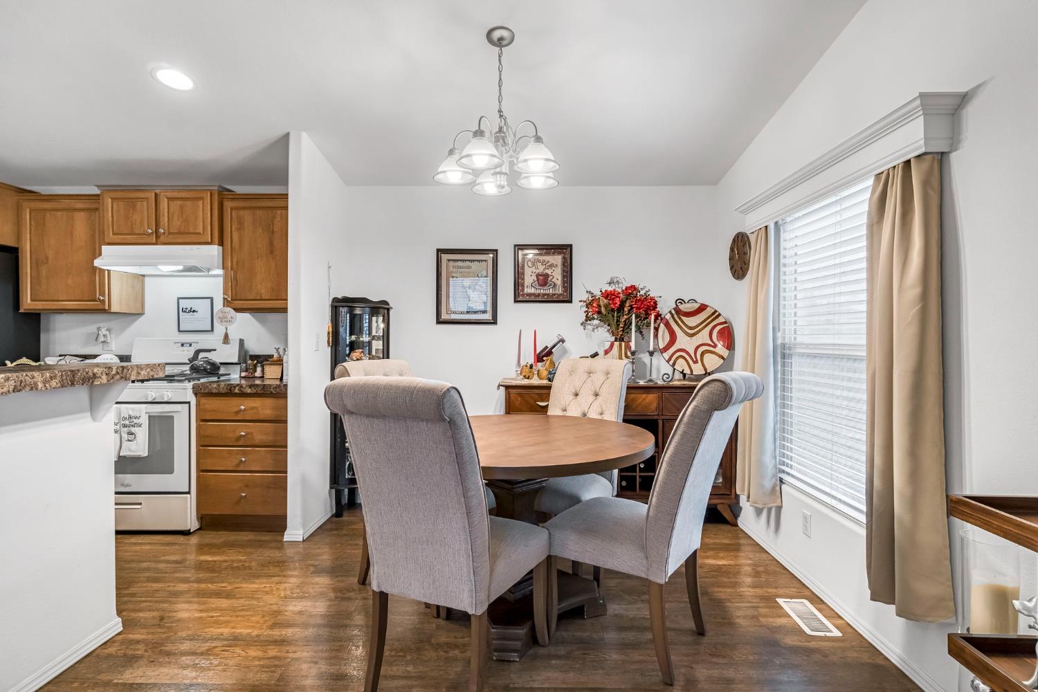 1650 Villa Avenue # 9