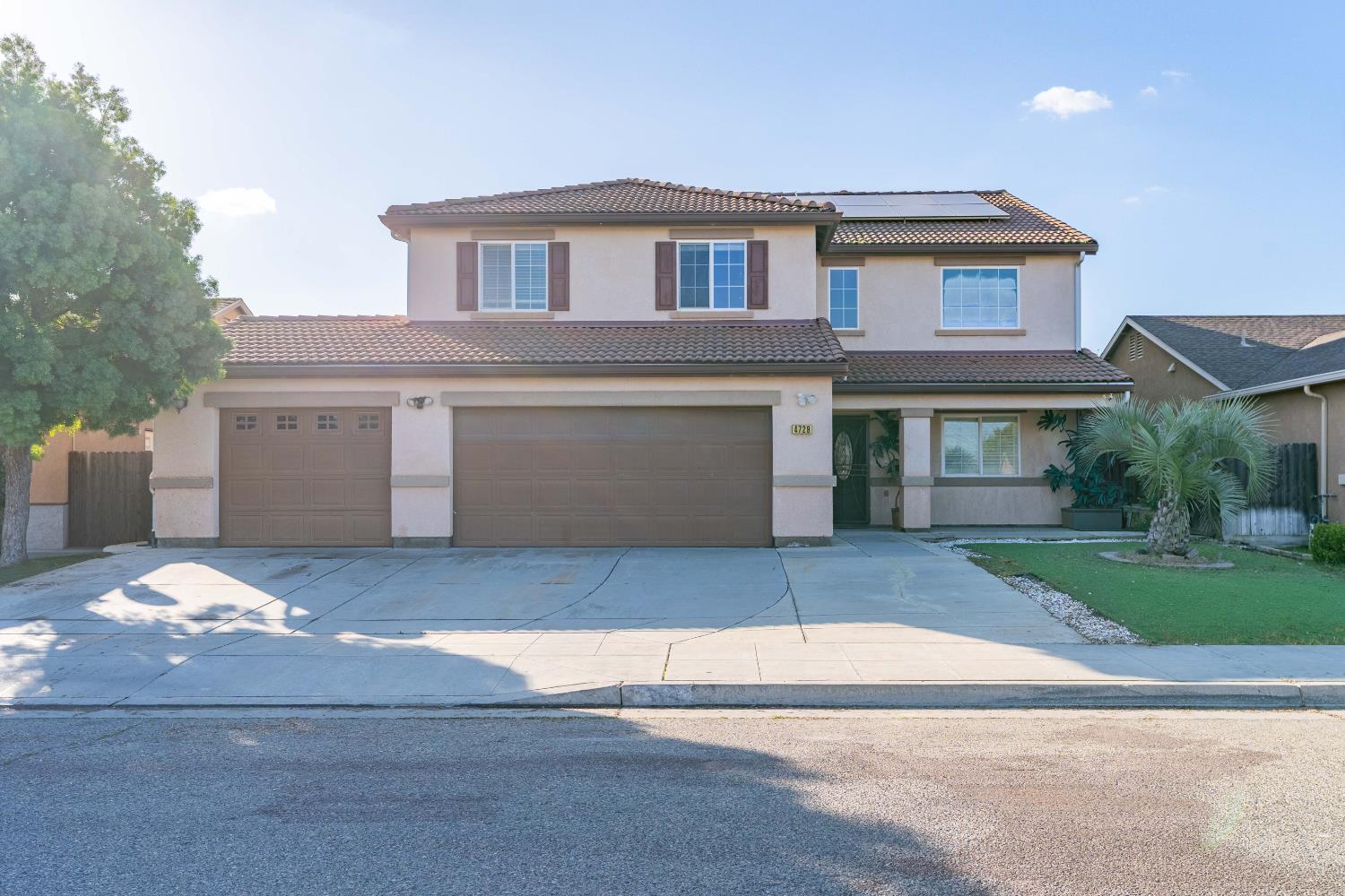 4729 N Rumi Avenue
