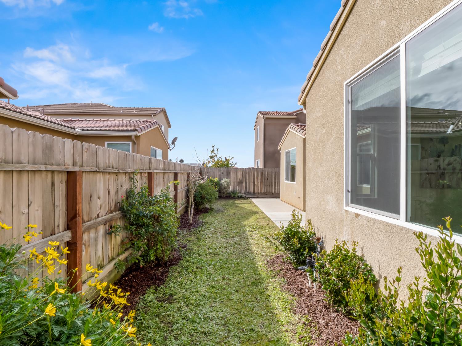 2318 Lombard Lane