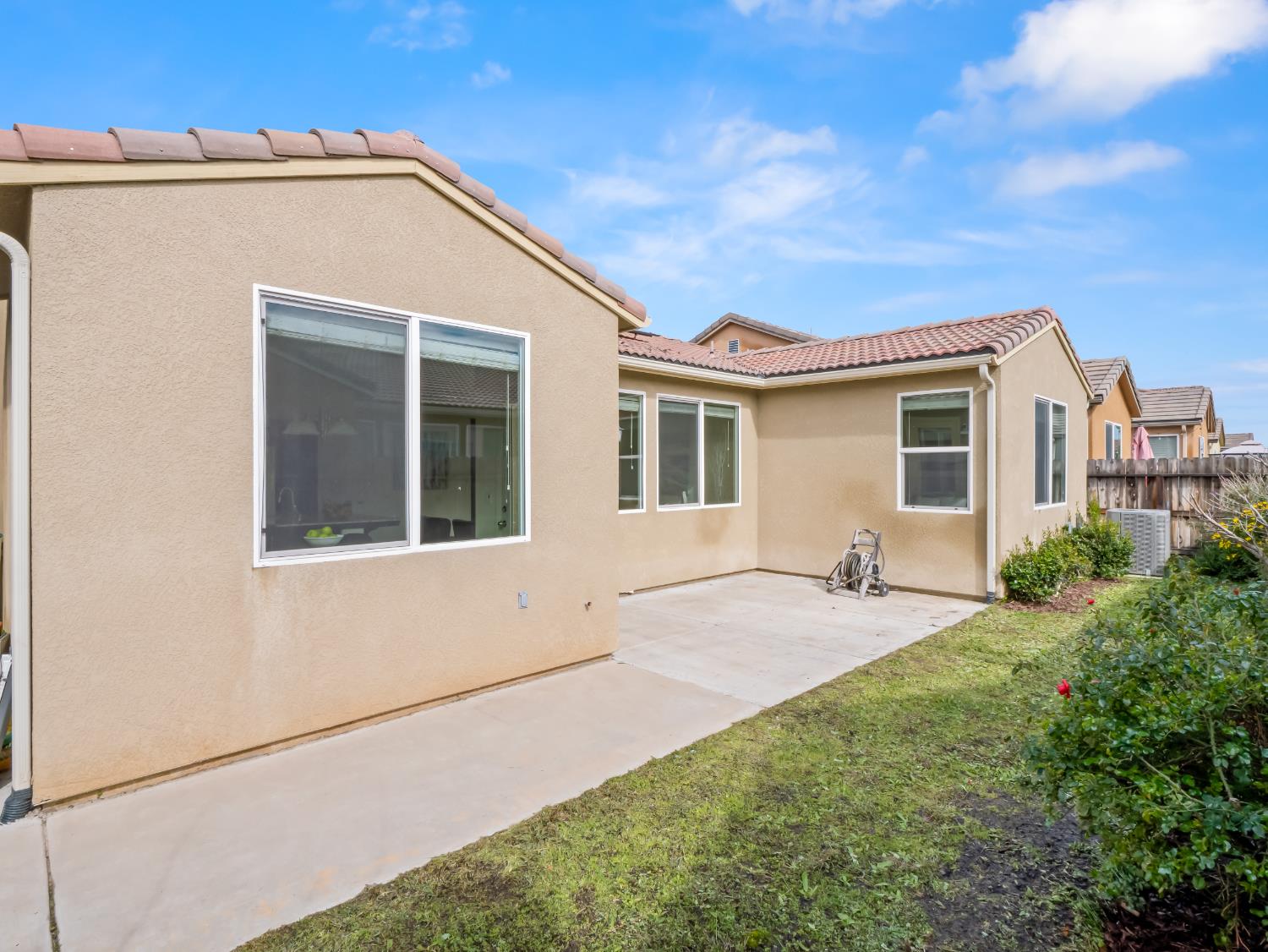 2318 Lombard Lane
