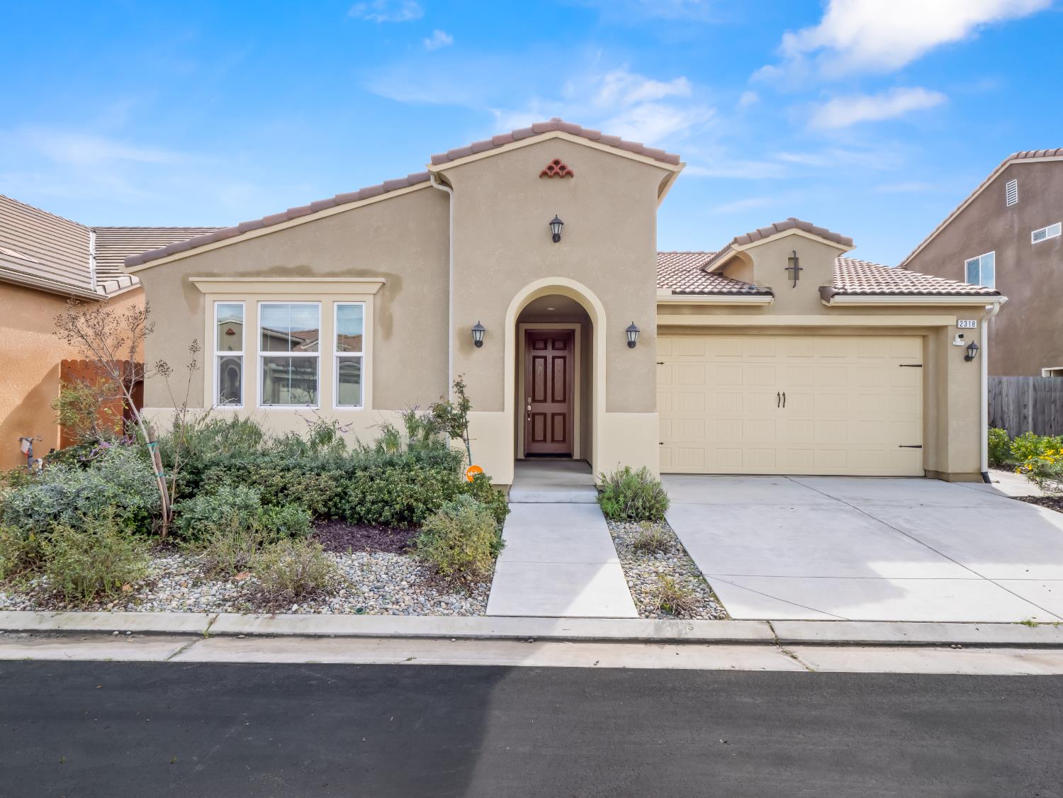 2318 Lombard Lane