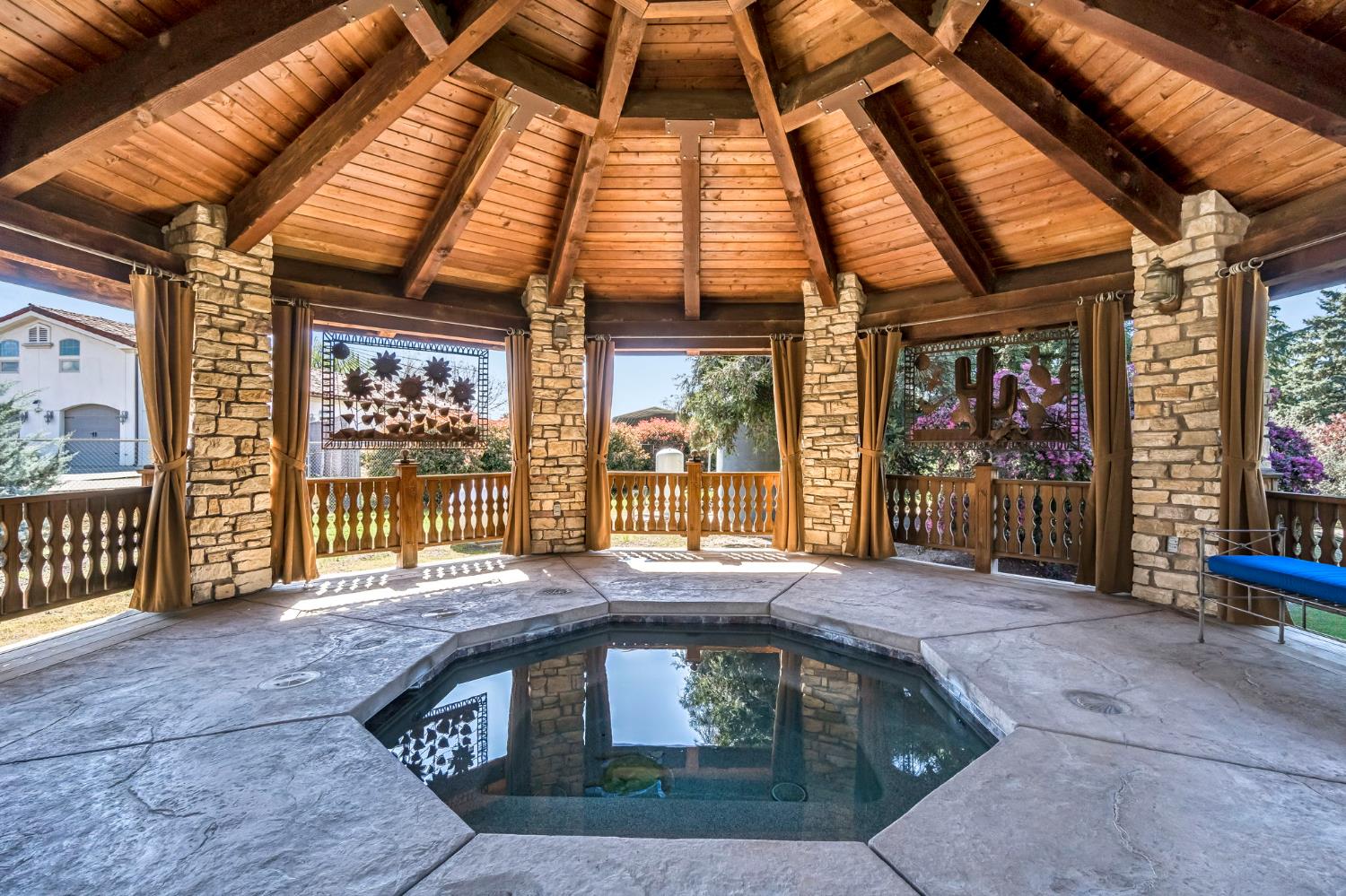 6766 E Carmalee Lane