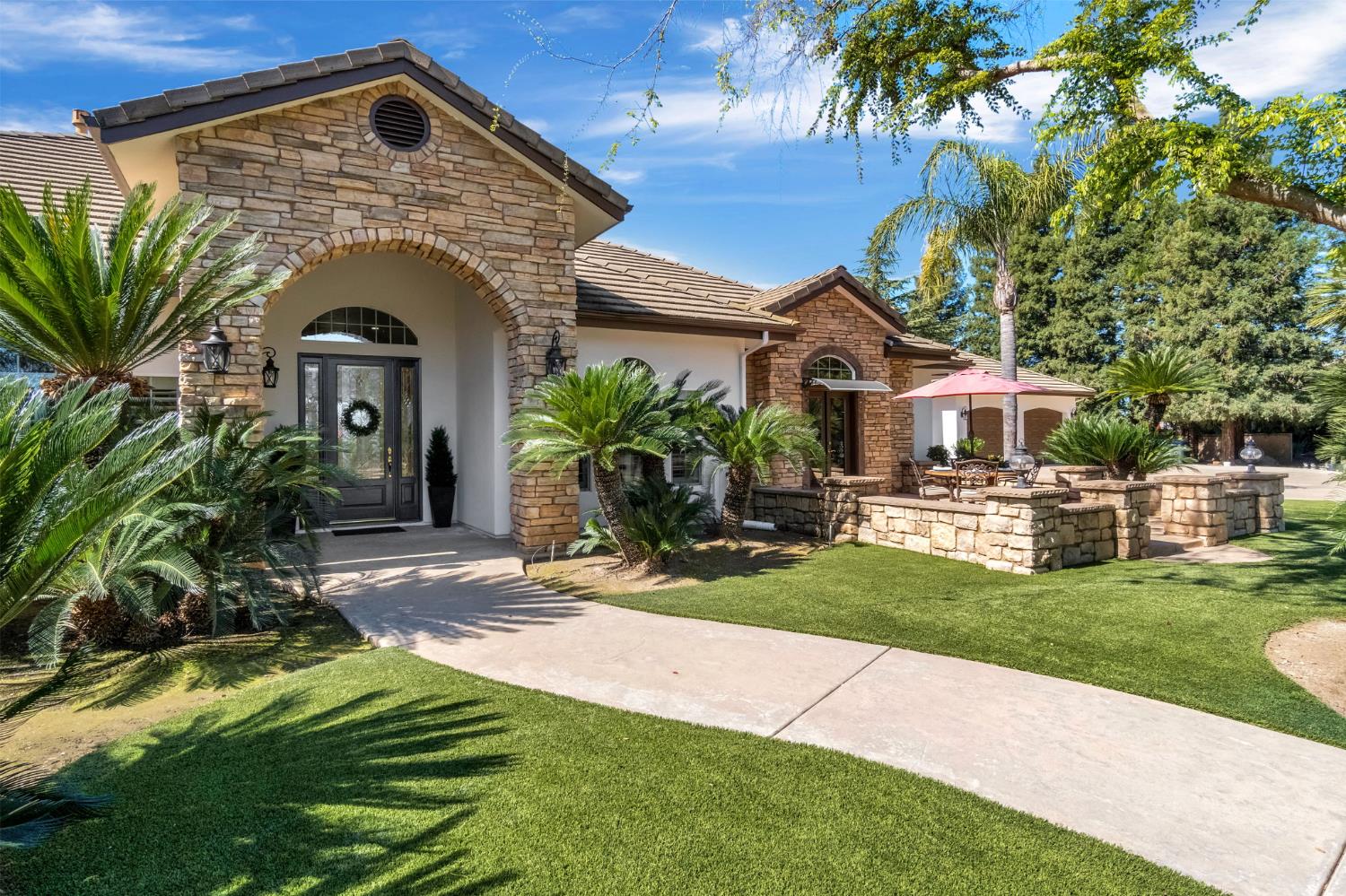 6766 E Carmalee Lane