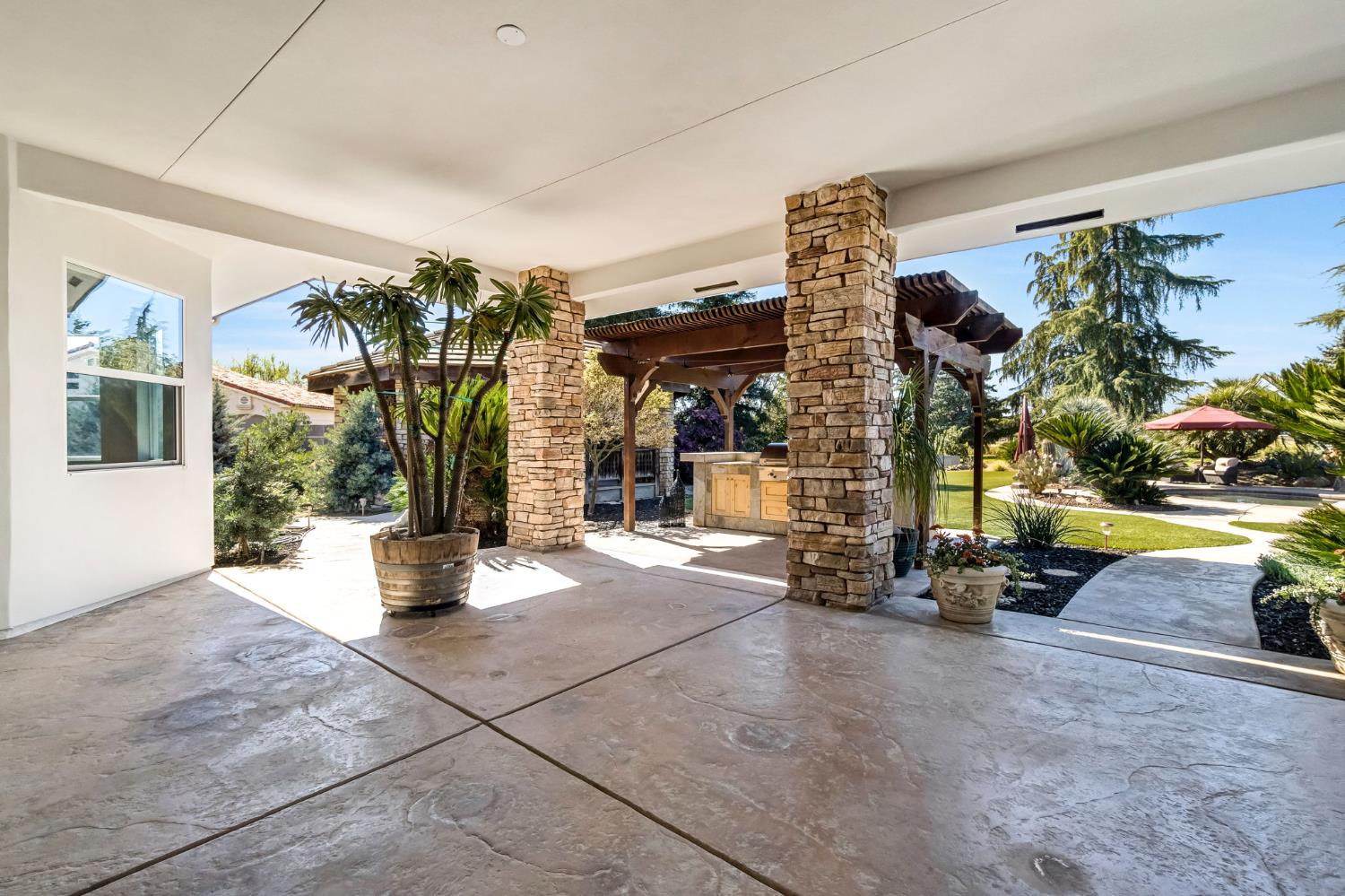 6766 E Carmalee Lane