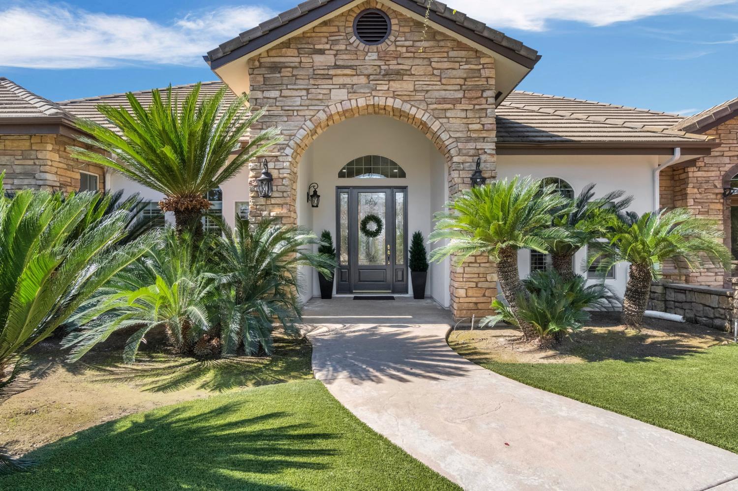 6766 E Carmalee Lane