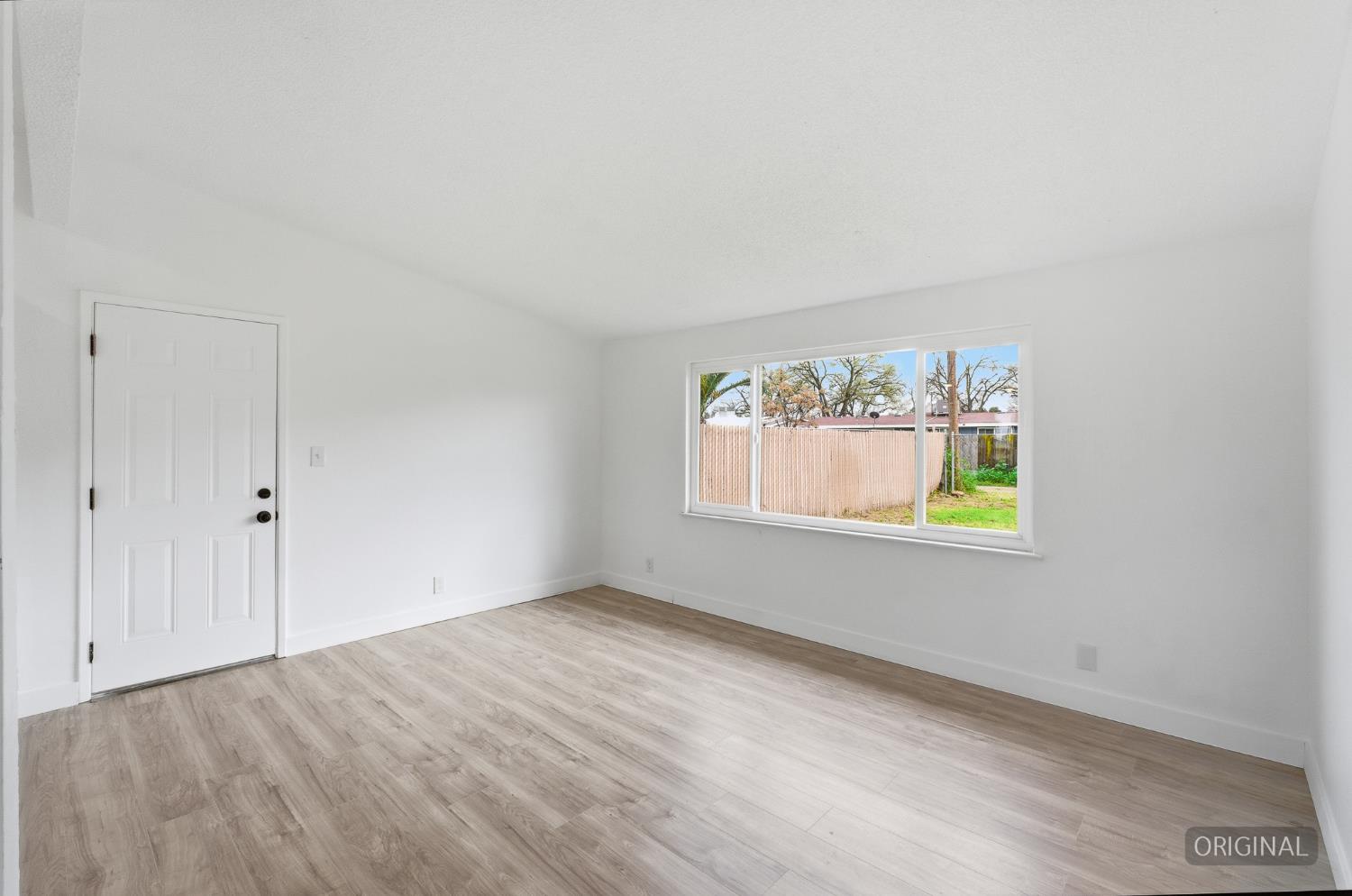 1150 E Jensen Avenue