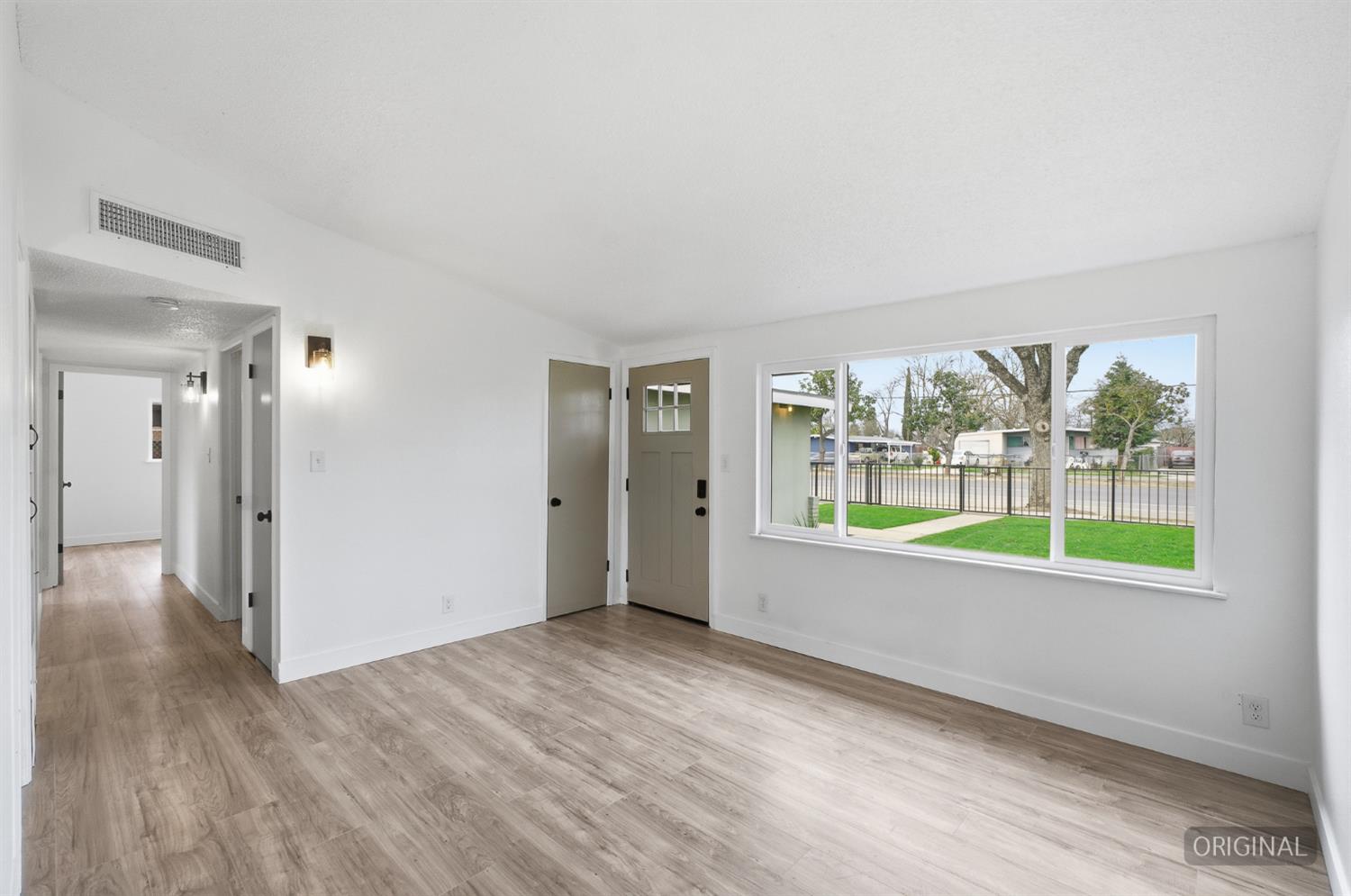 1150 E Jensen Avenue