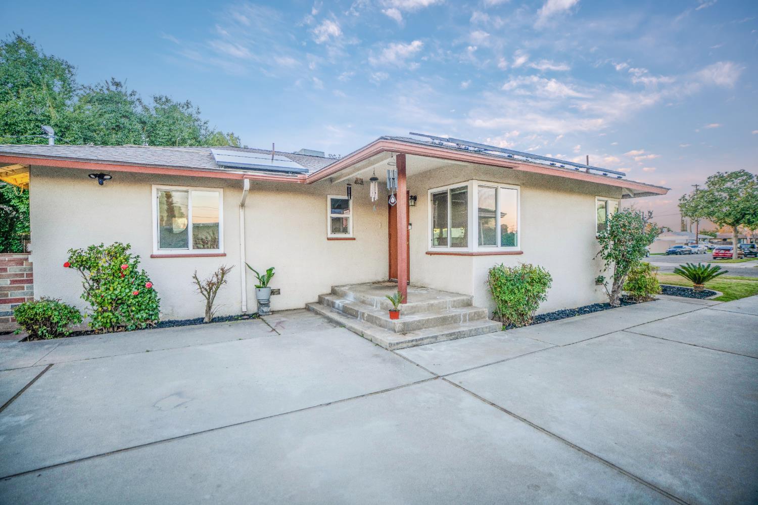 1447 W Normal Avenue