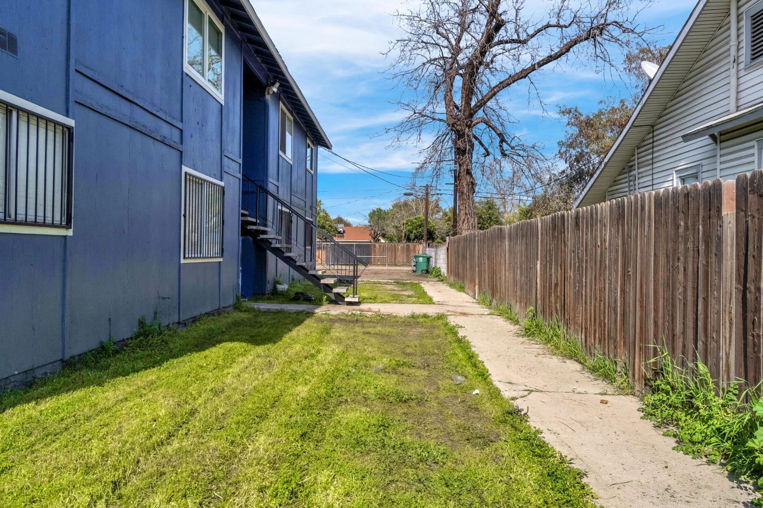 2311 E White Avenue
