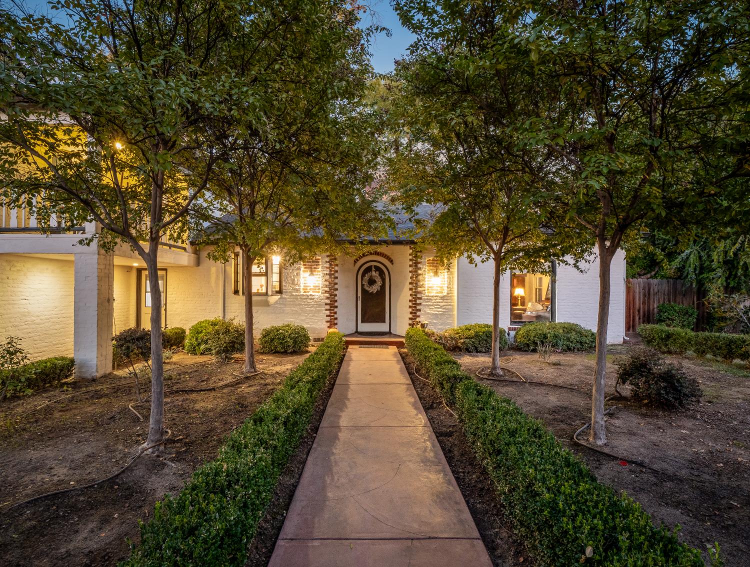 4012 N Wishon Avenue