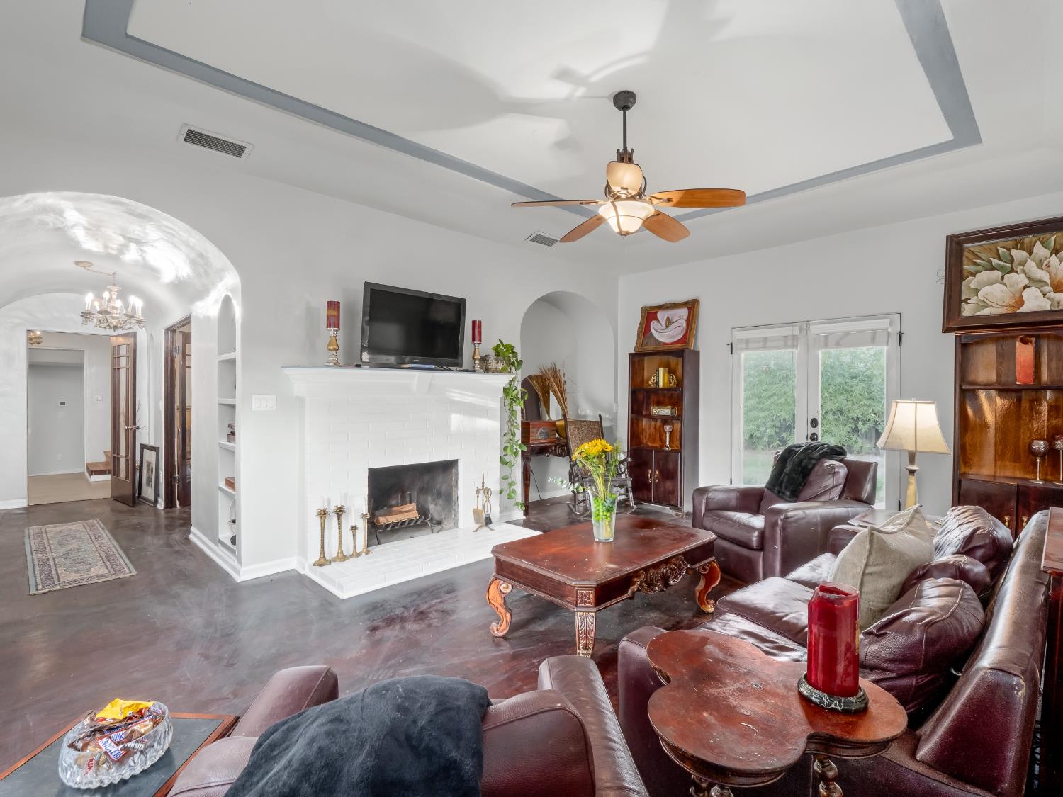 4012 N Wishon Avenue