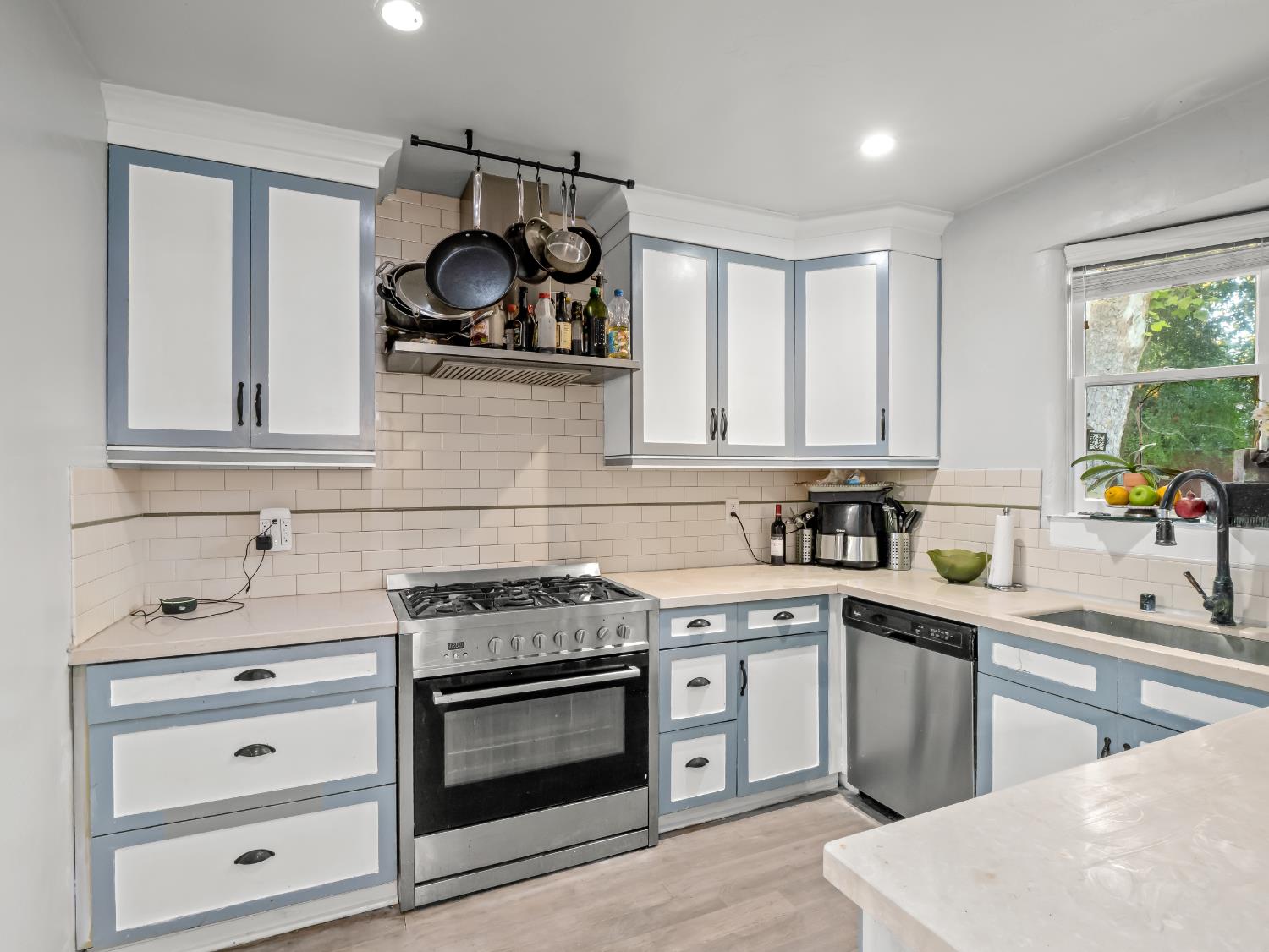 4012 N Wishon Avenue