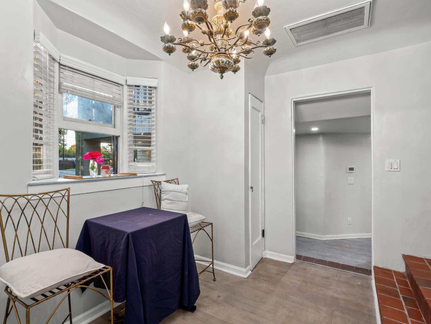 4012 N Wishon Avenue