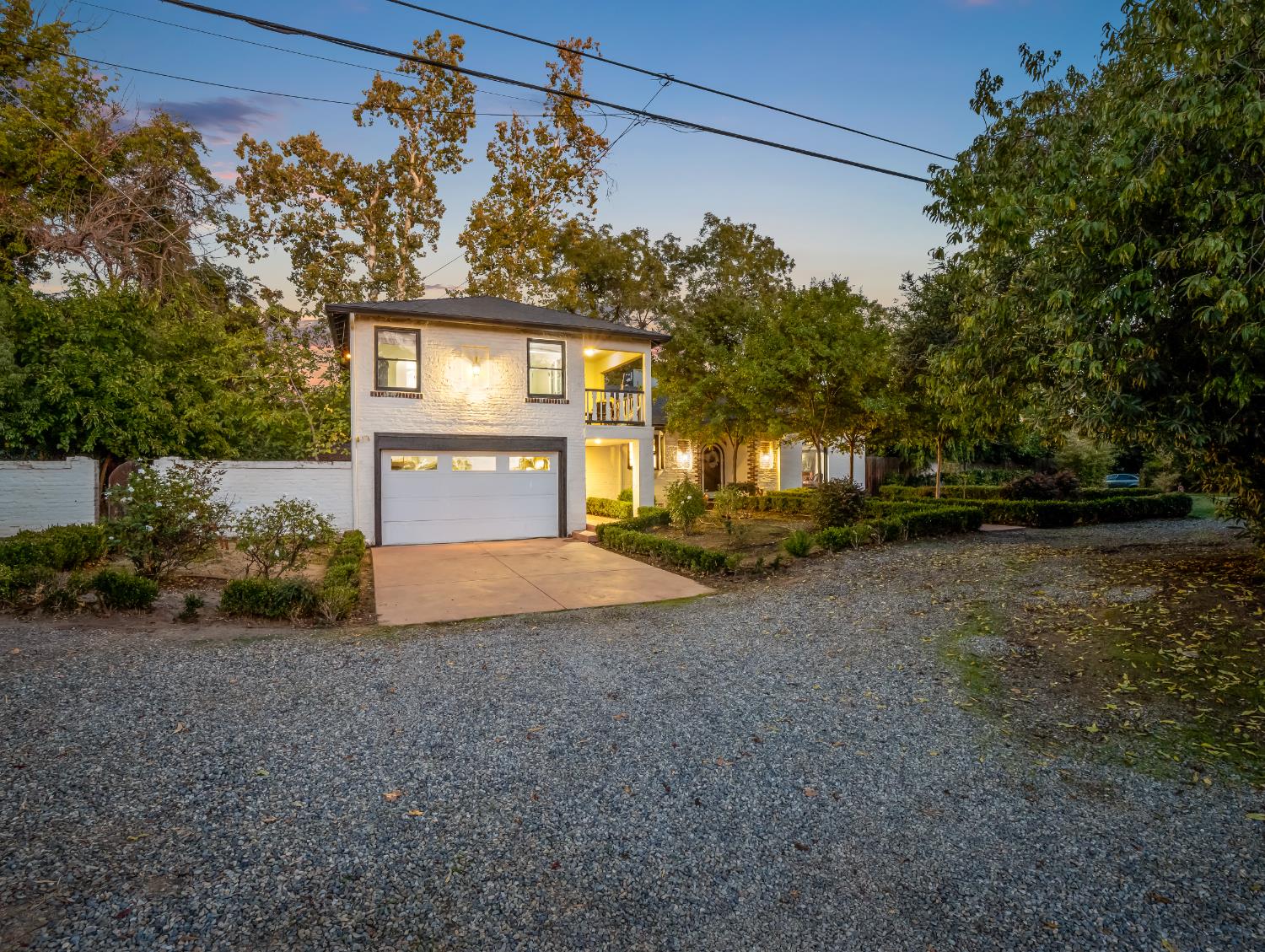 4012 N Wishon Avenue