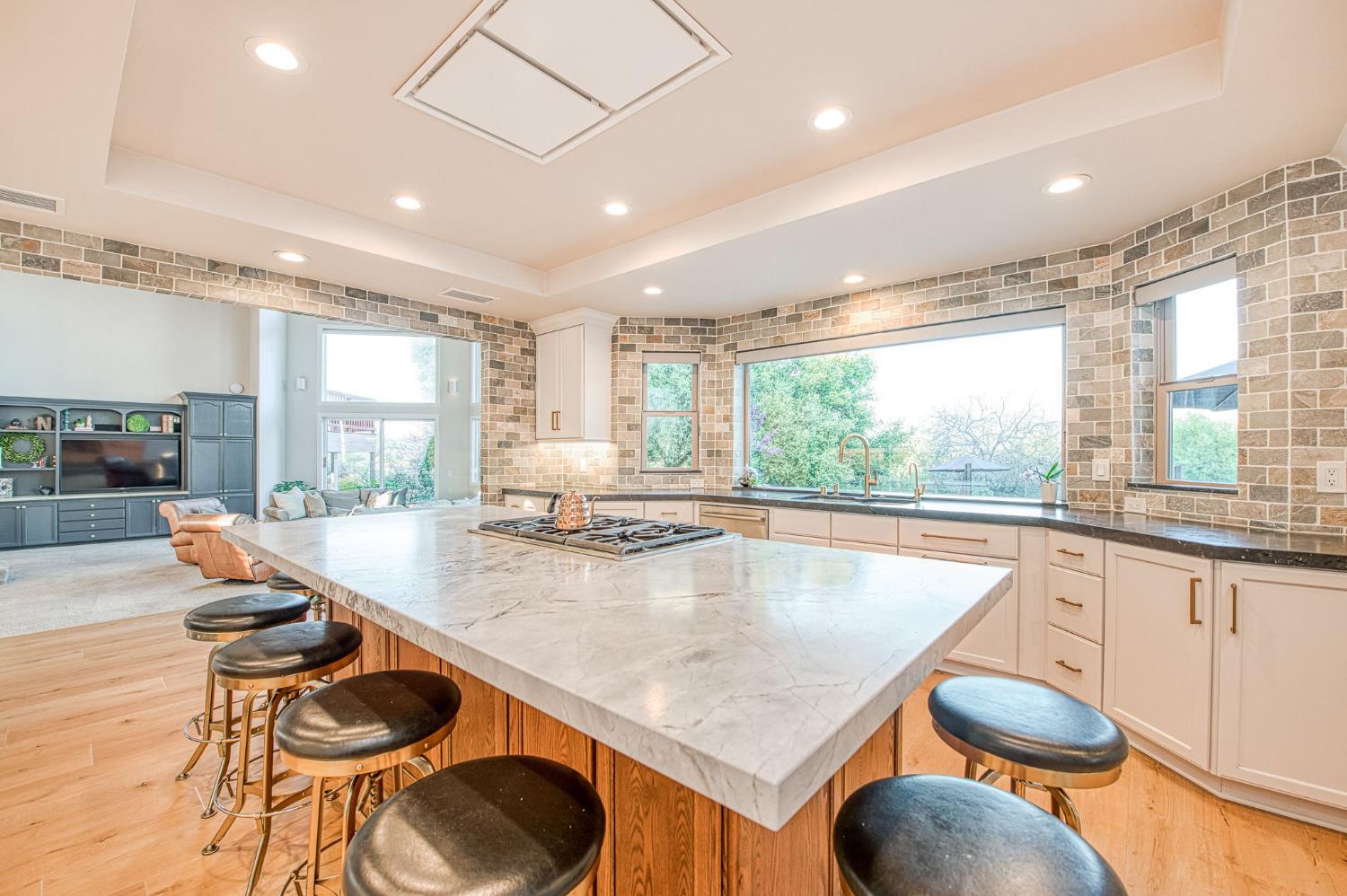 16115 Deer Path Lane