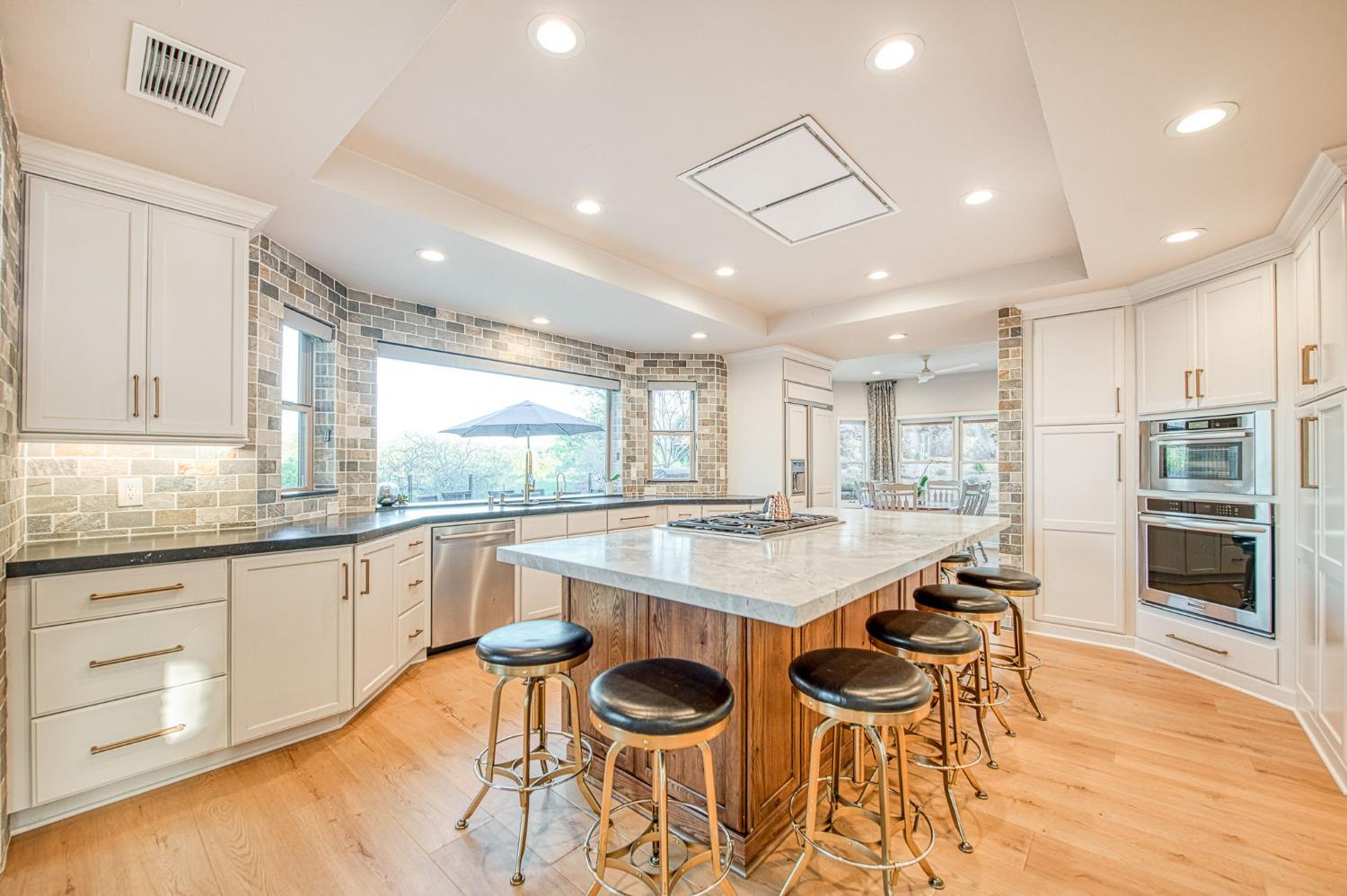 16115 Deer Path Lane