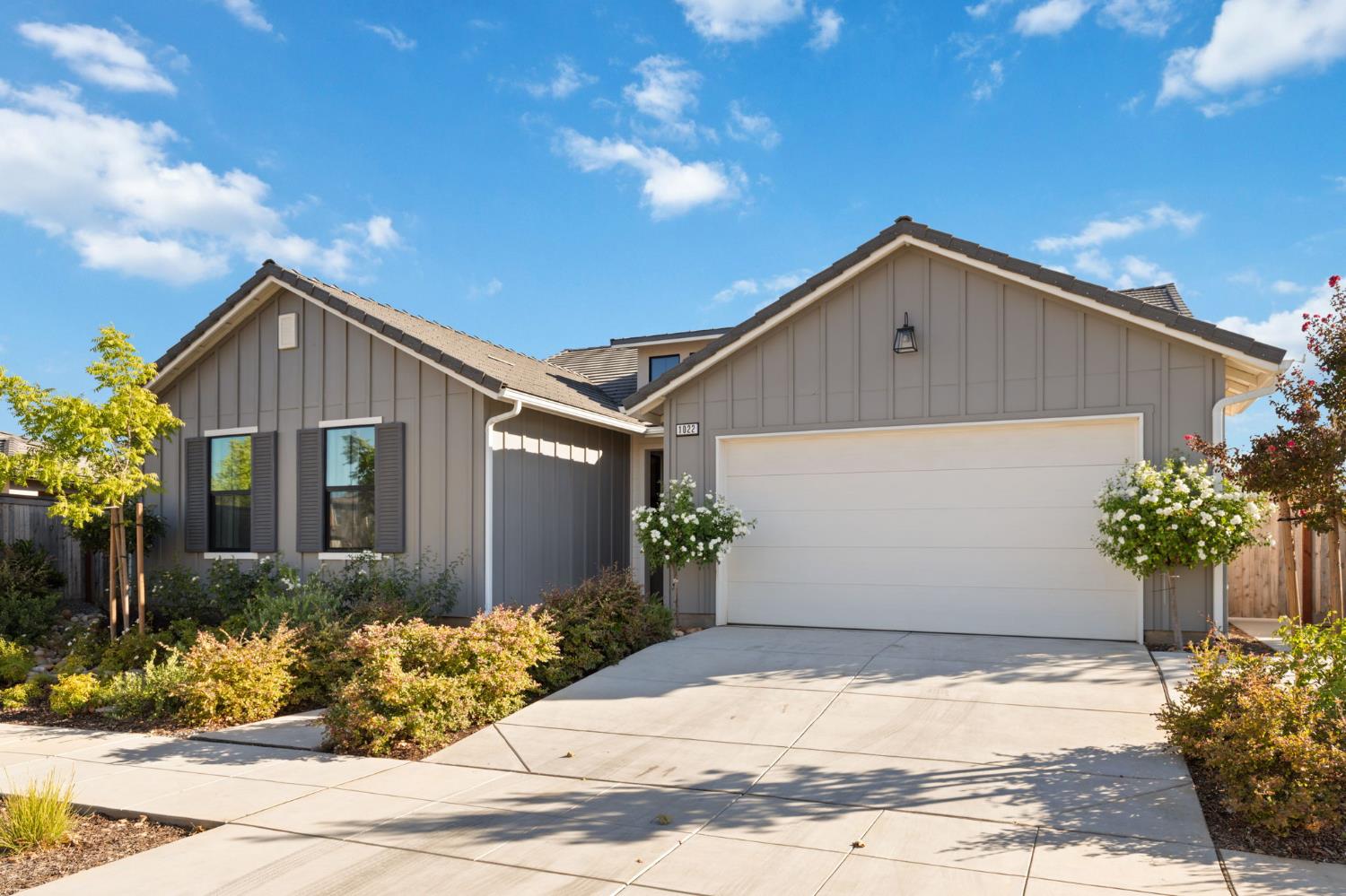 1022 Moonrise Way