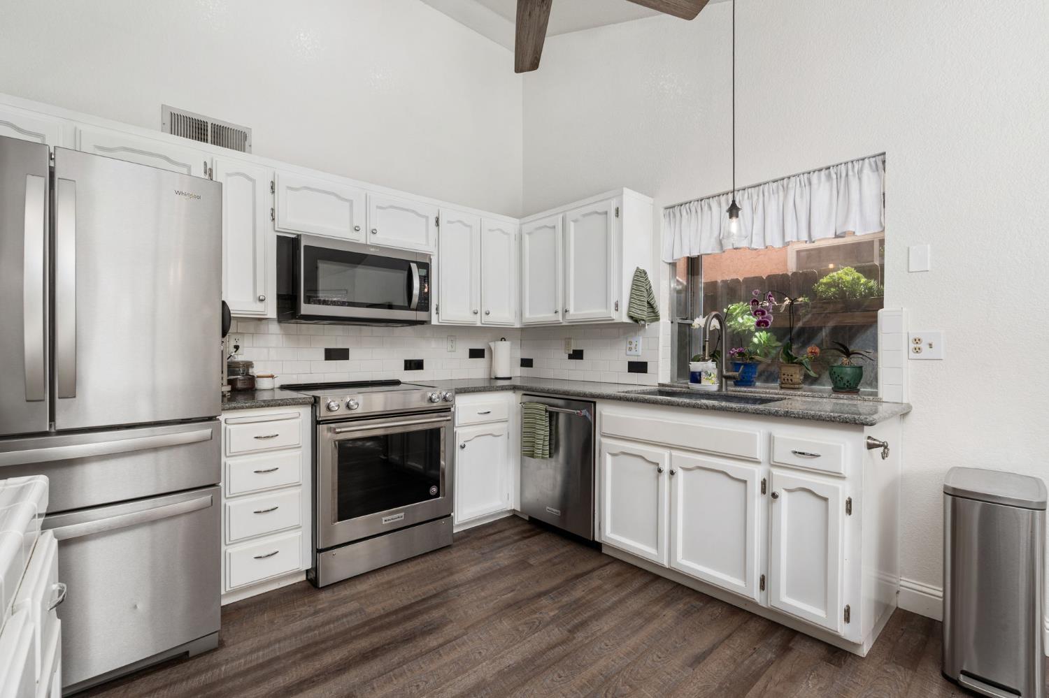 5201 W Griffith Way