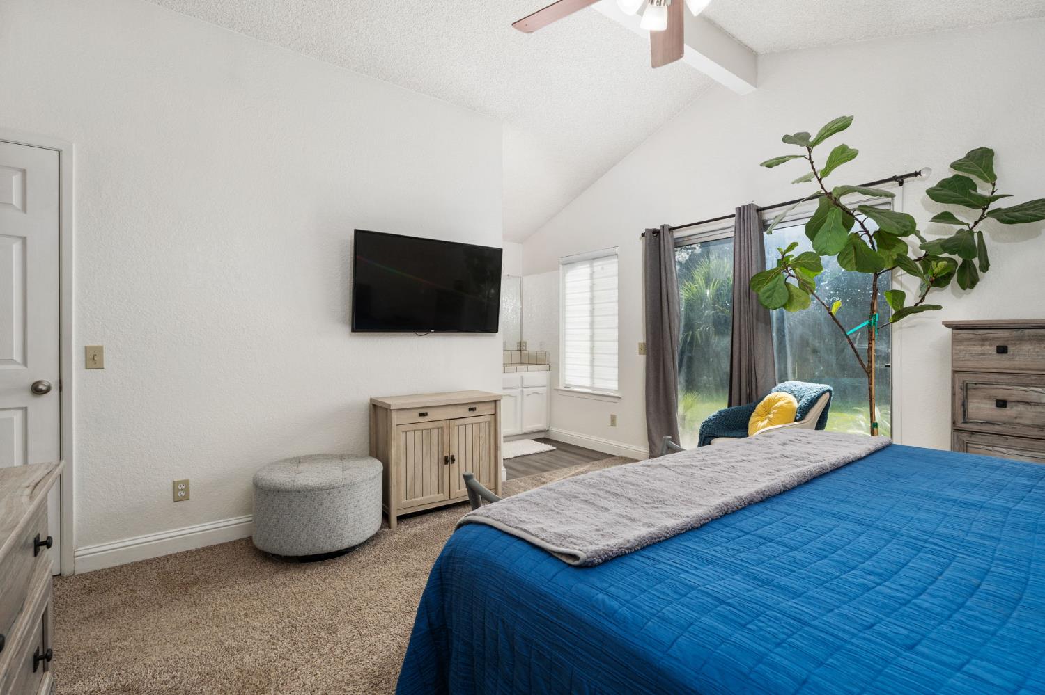 5201 W Griffith Way