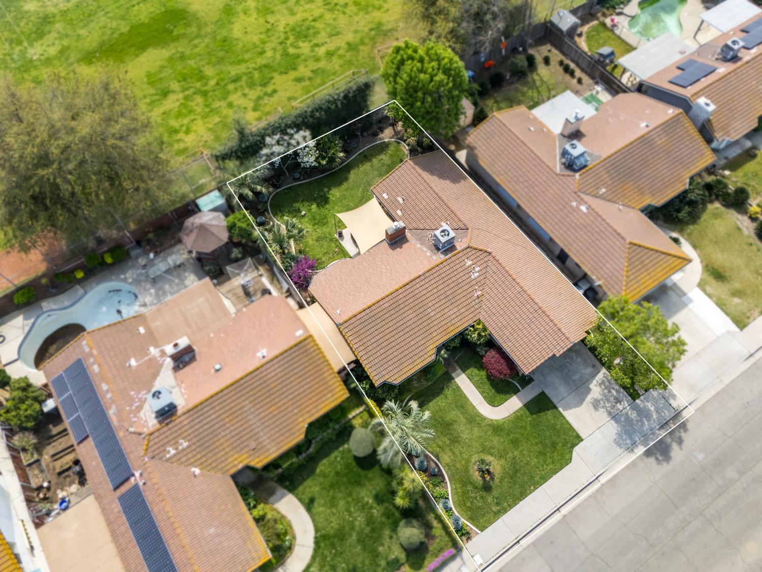 5201 W Griffith Way