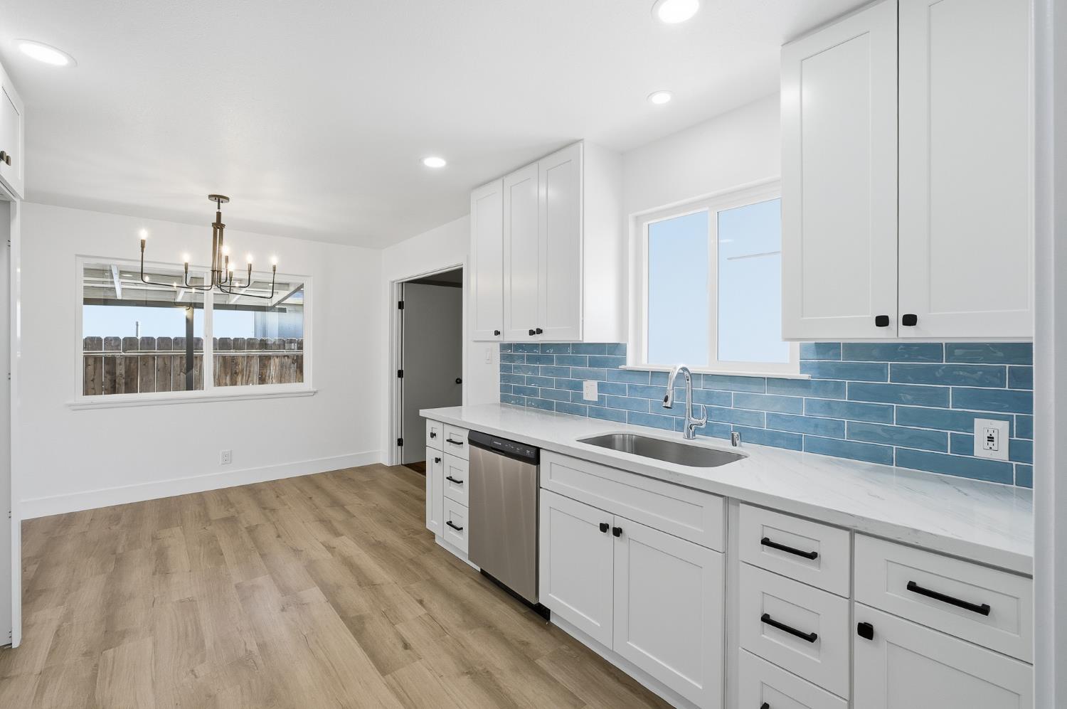 505 W Pico Avenue