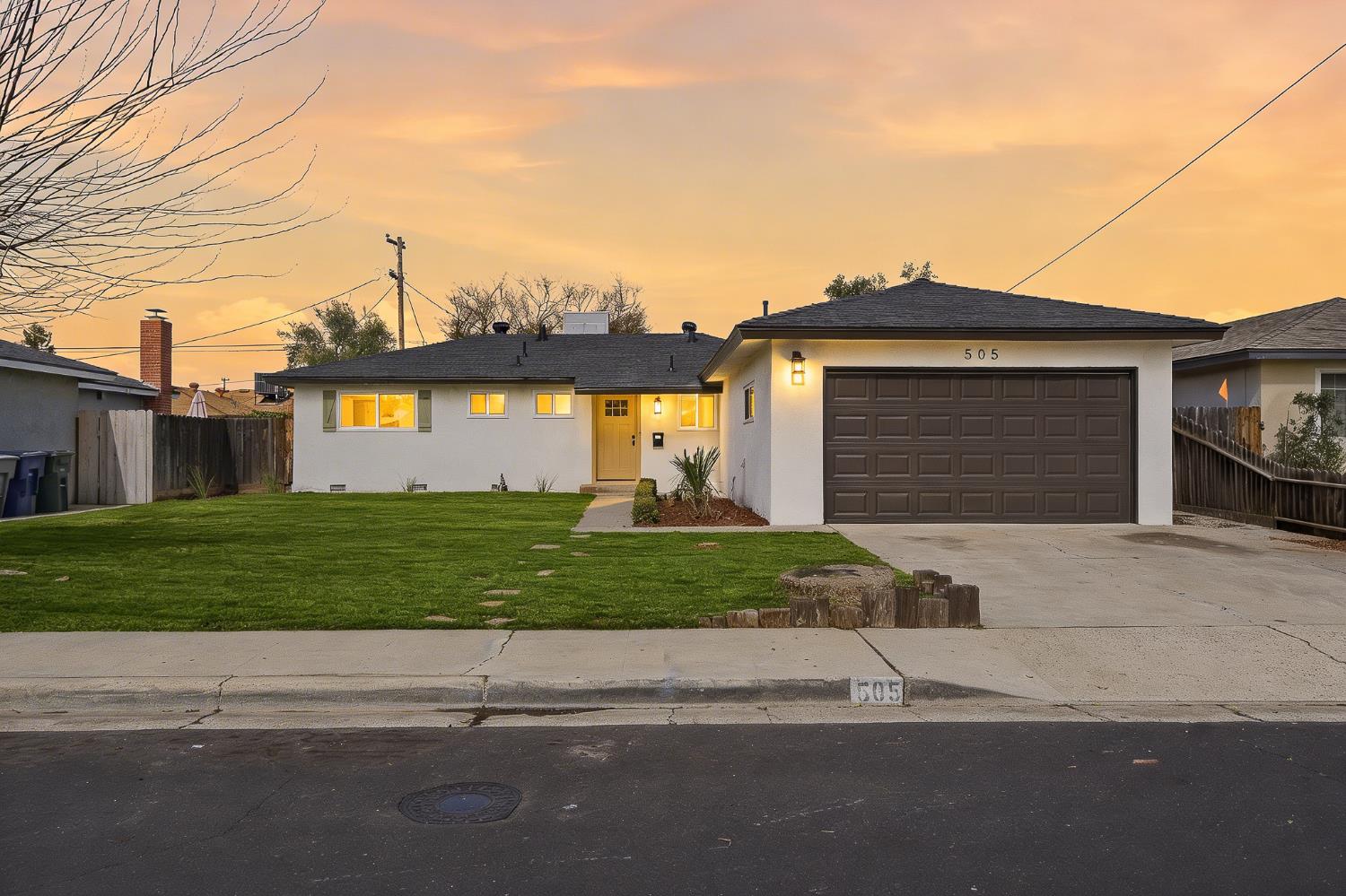 505 W Pico Avenue