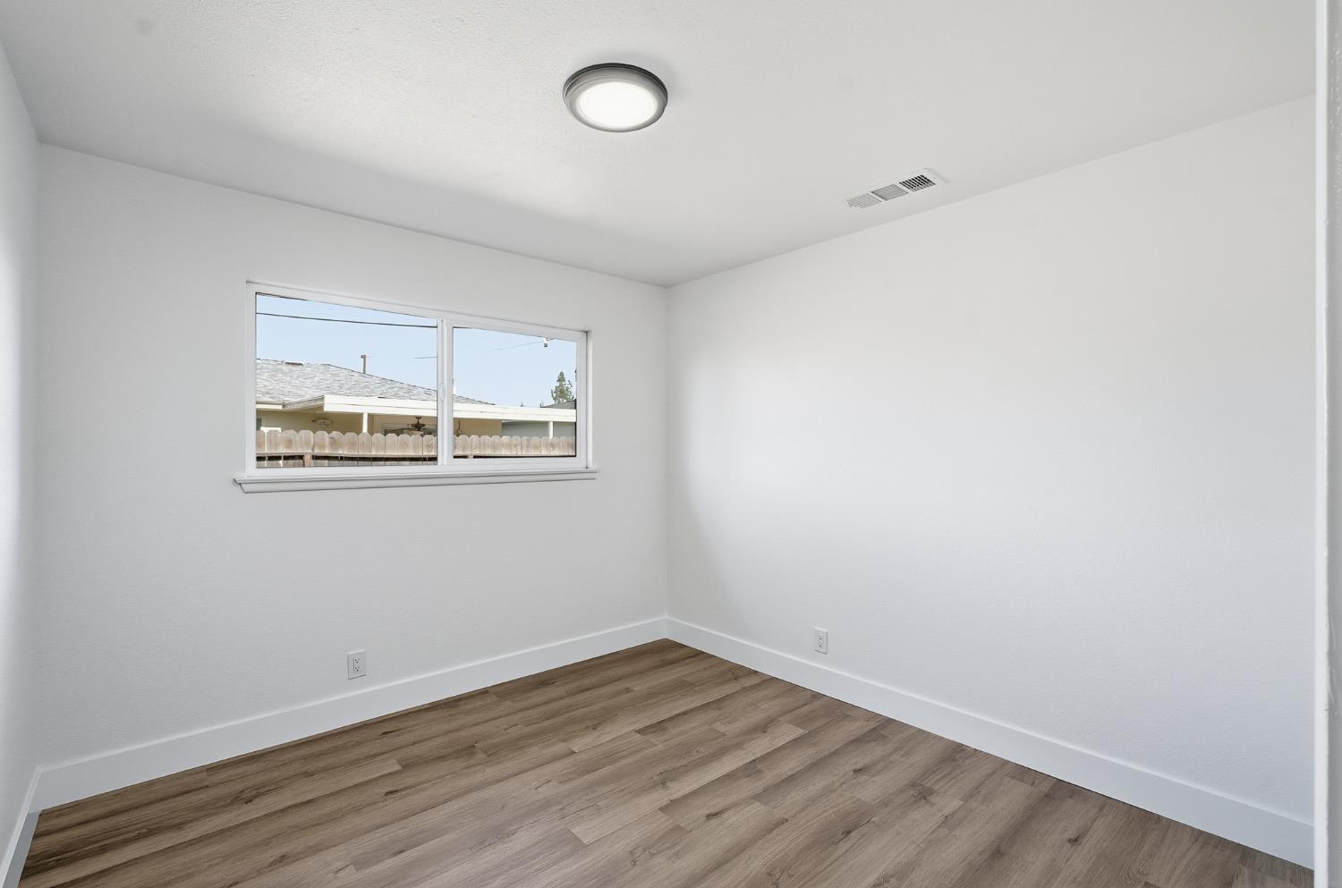 505 W Pico Avenue