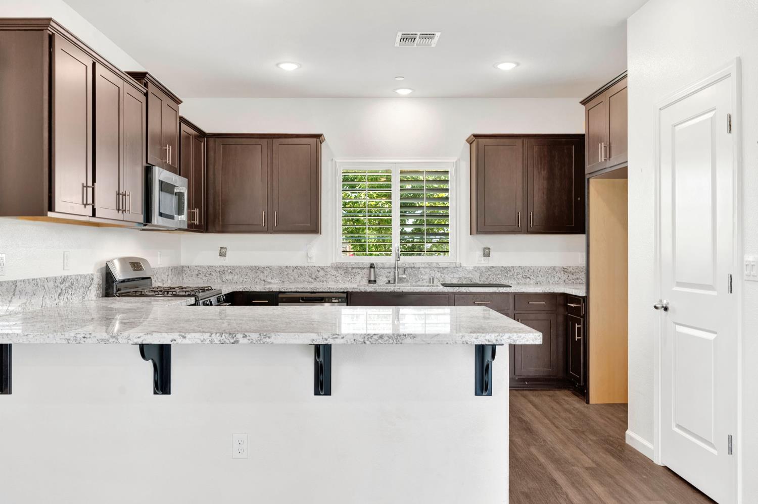 1382 Shoreline Drive
