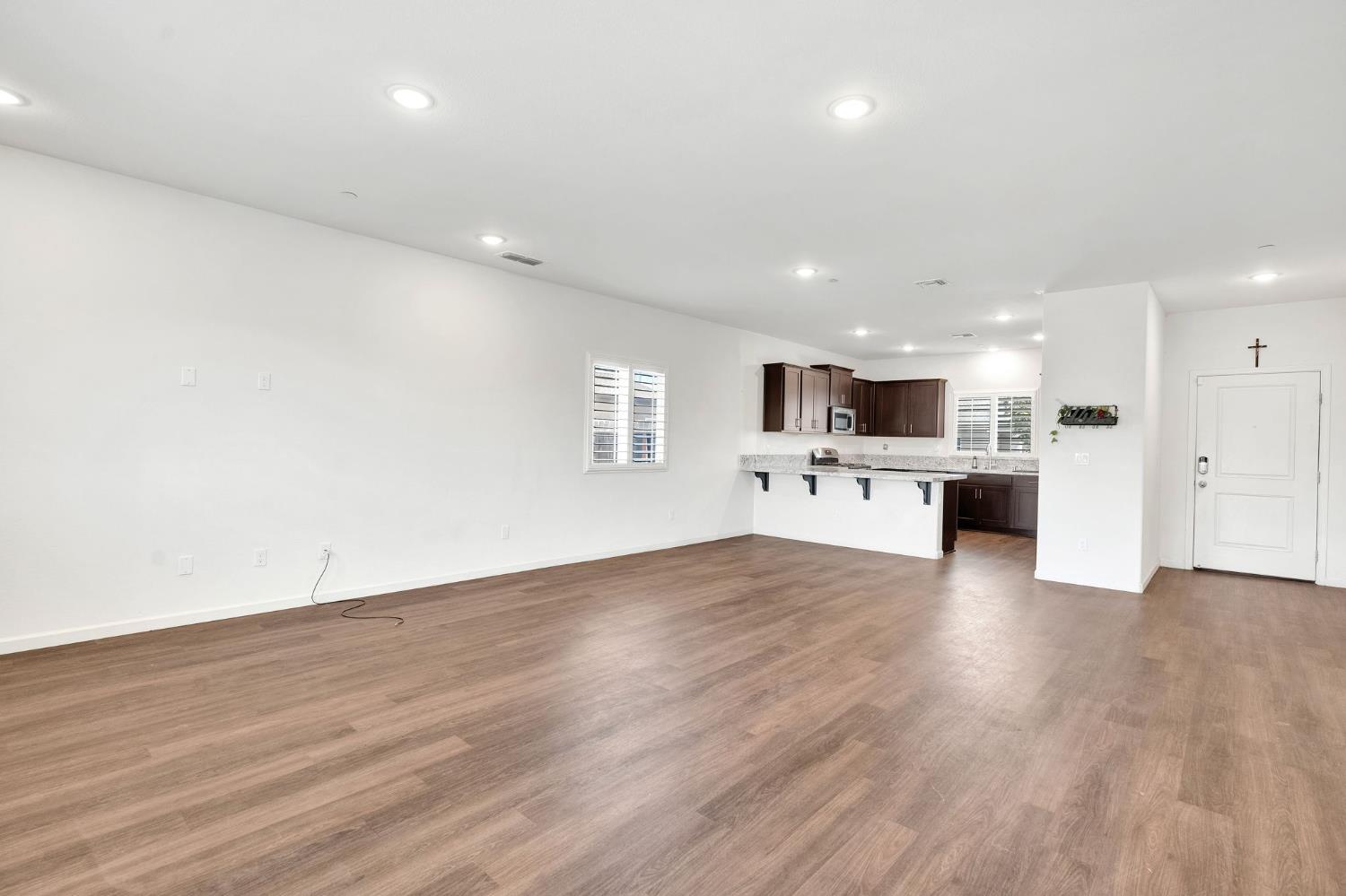 1382 Shoreline Drive