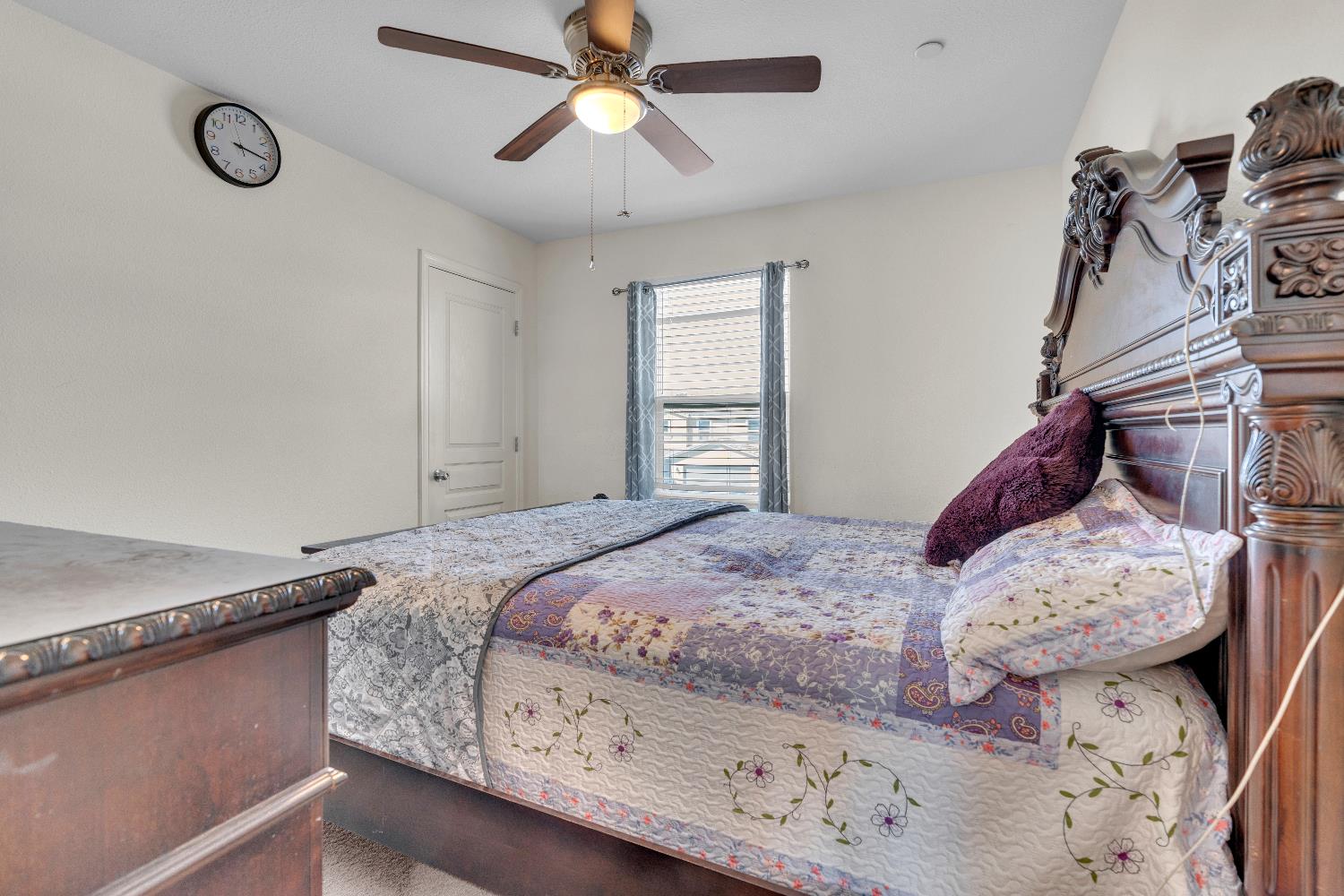 4371 W Saginaw Way