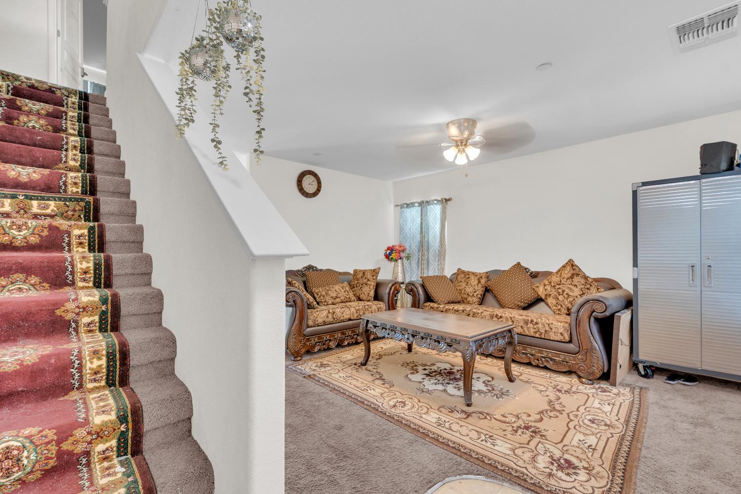 4371 W Saginaw Way