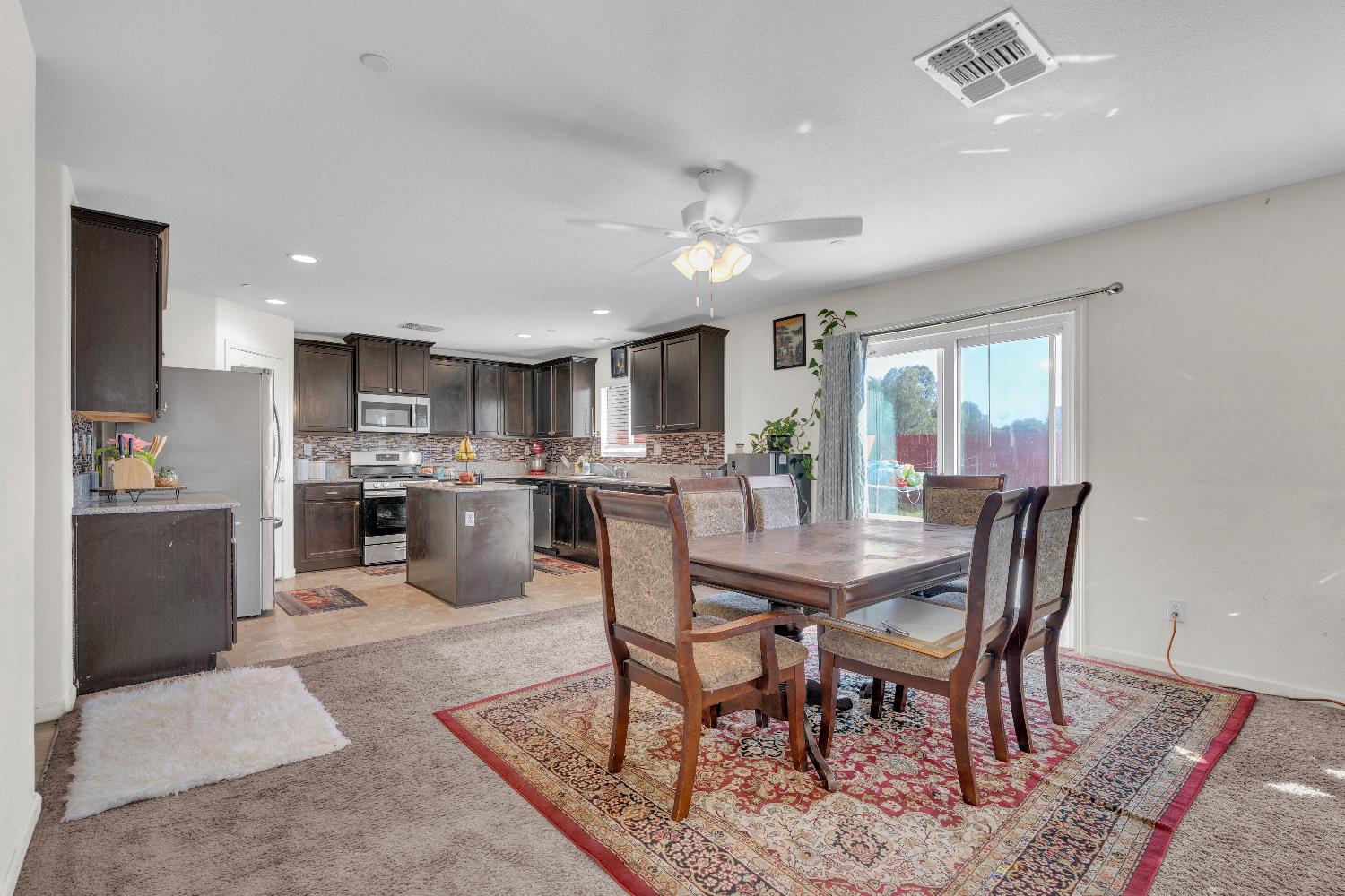4371 W Saginaw Way