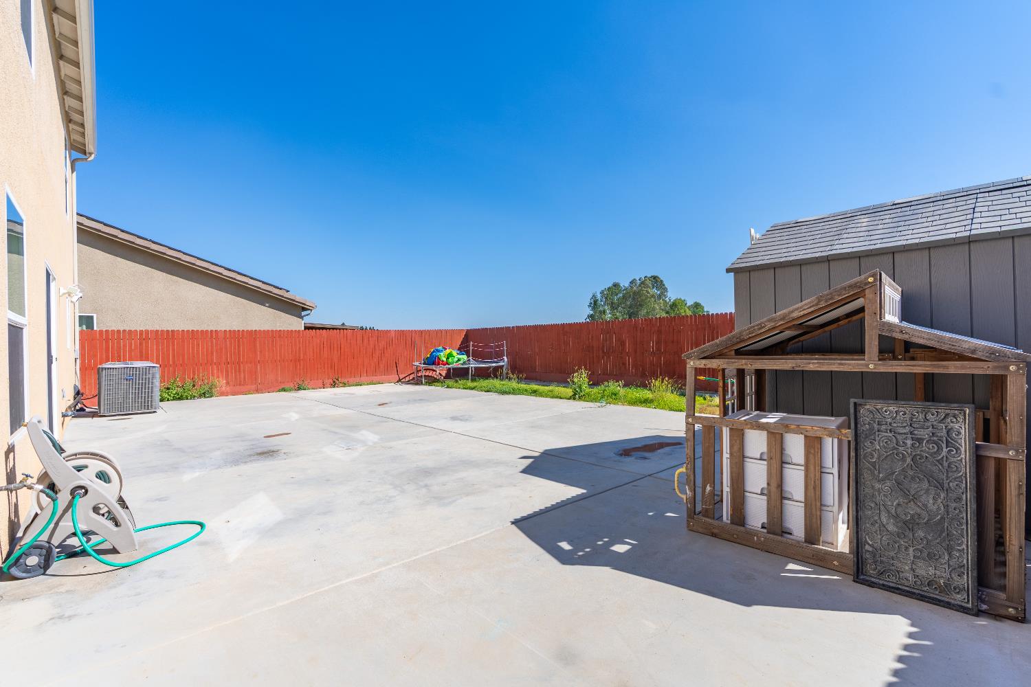 4371 W Saginaw Way
