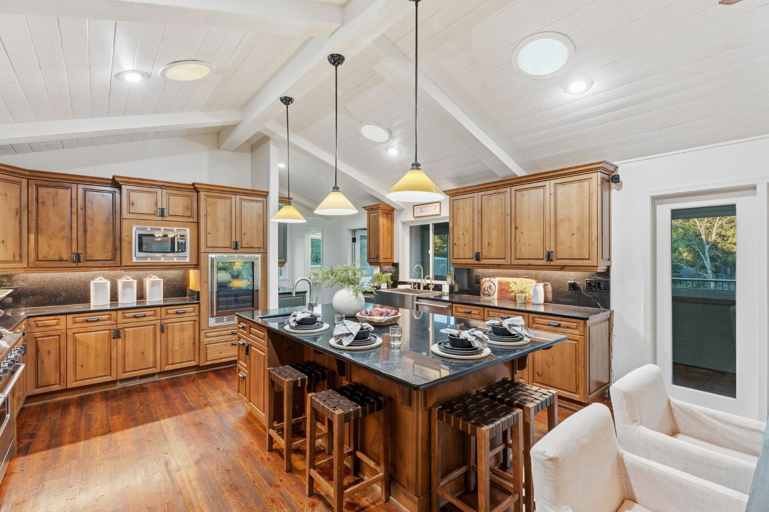 45012 Mockingbird Lane