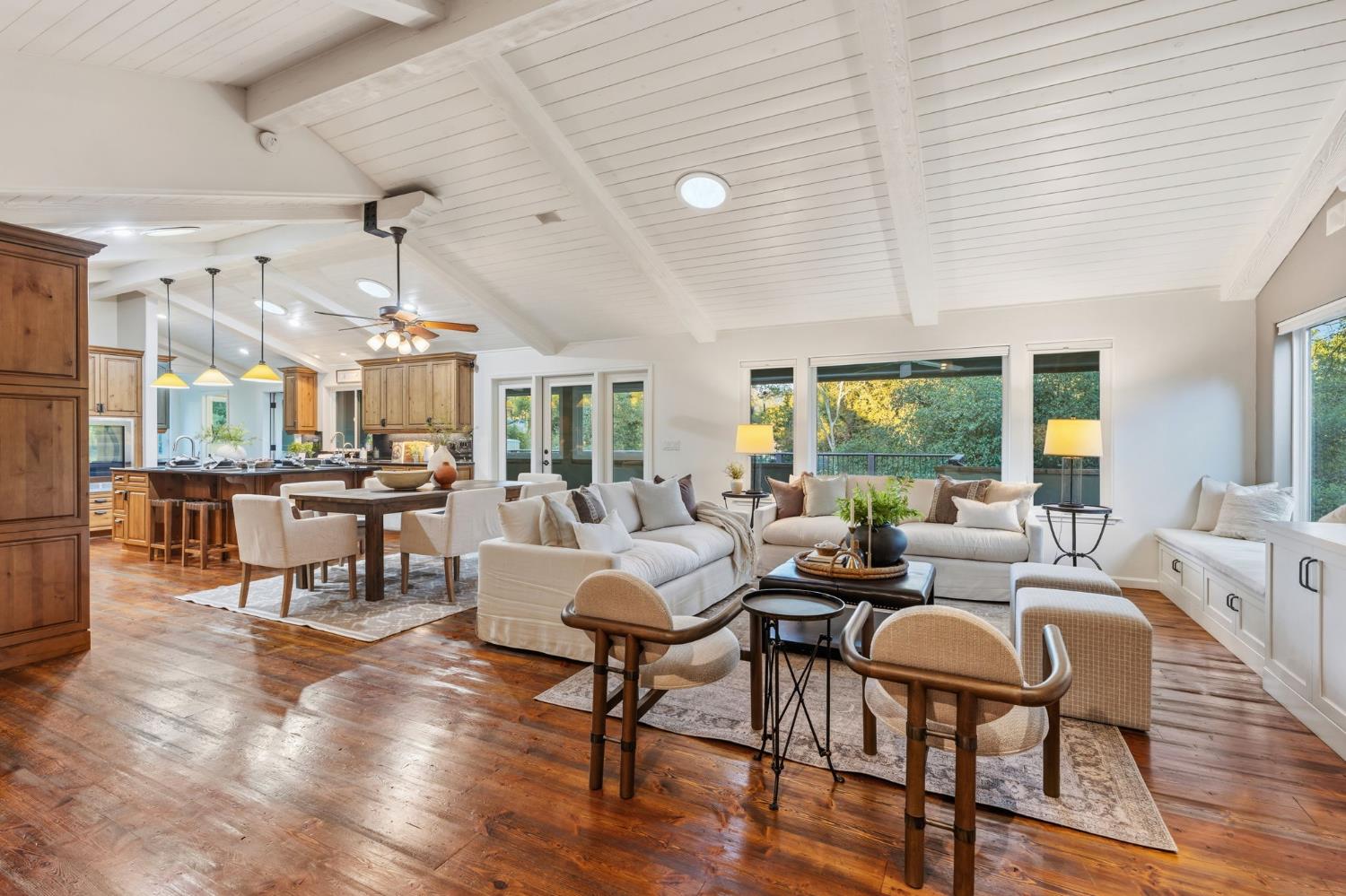 45012 Mockingbird Lane