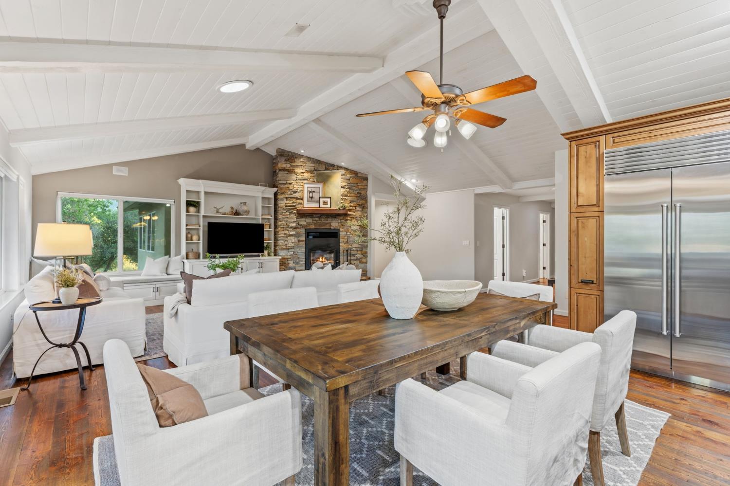 45012 Mockingbird Lane
