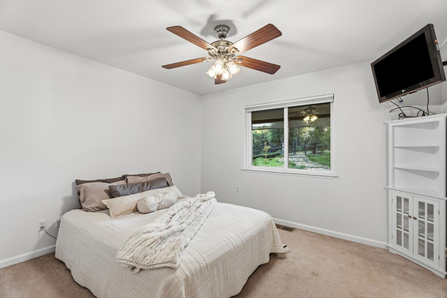 45012 Mockingbird Lane