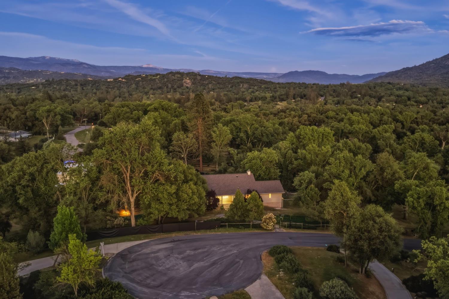 45012 Mockingbird Lane