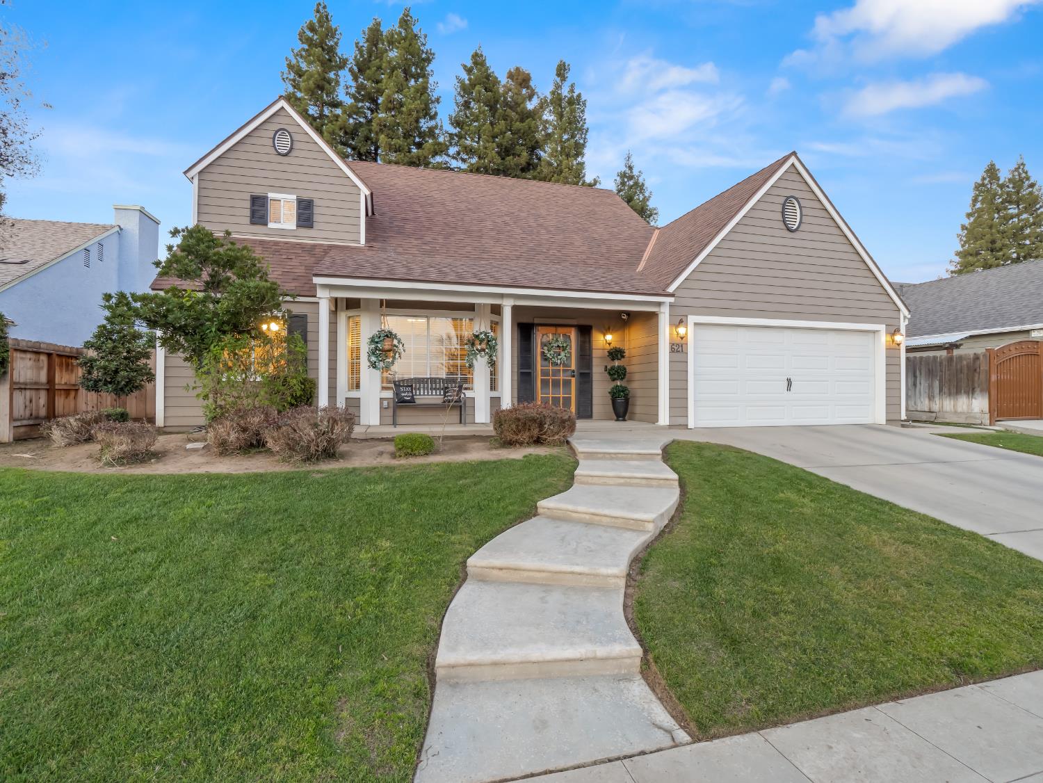 621 W El Paso Ave