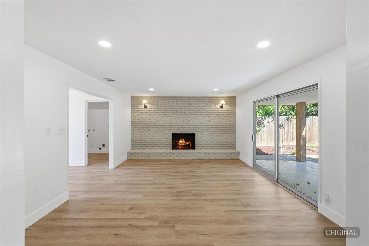 1295 E Almendra Drive