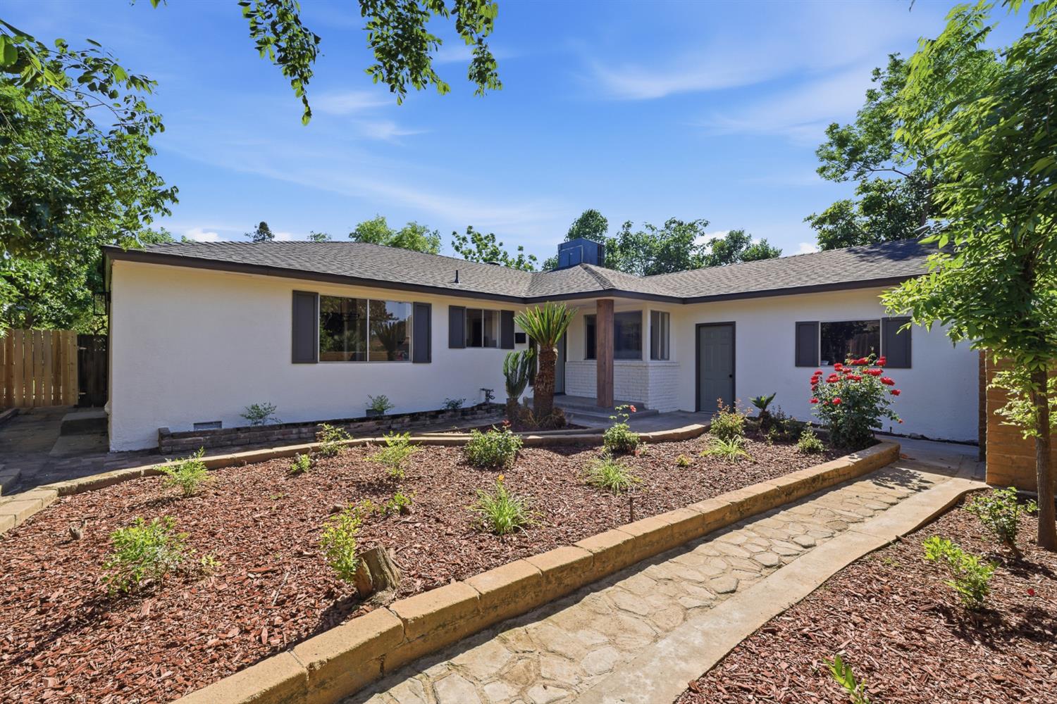 1295 E Almendra Drive