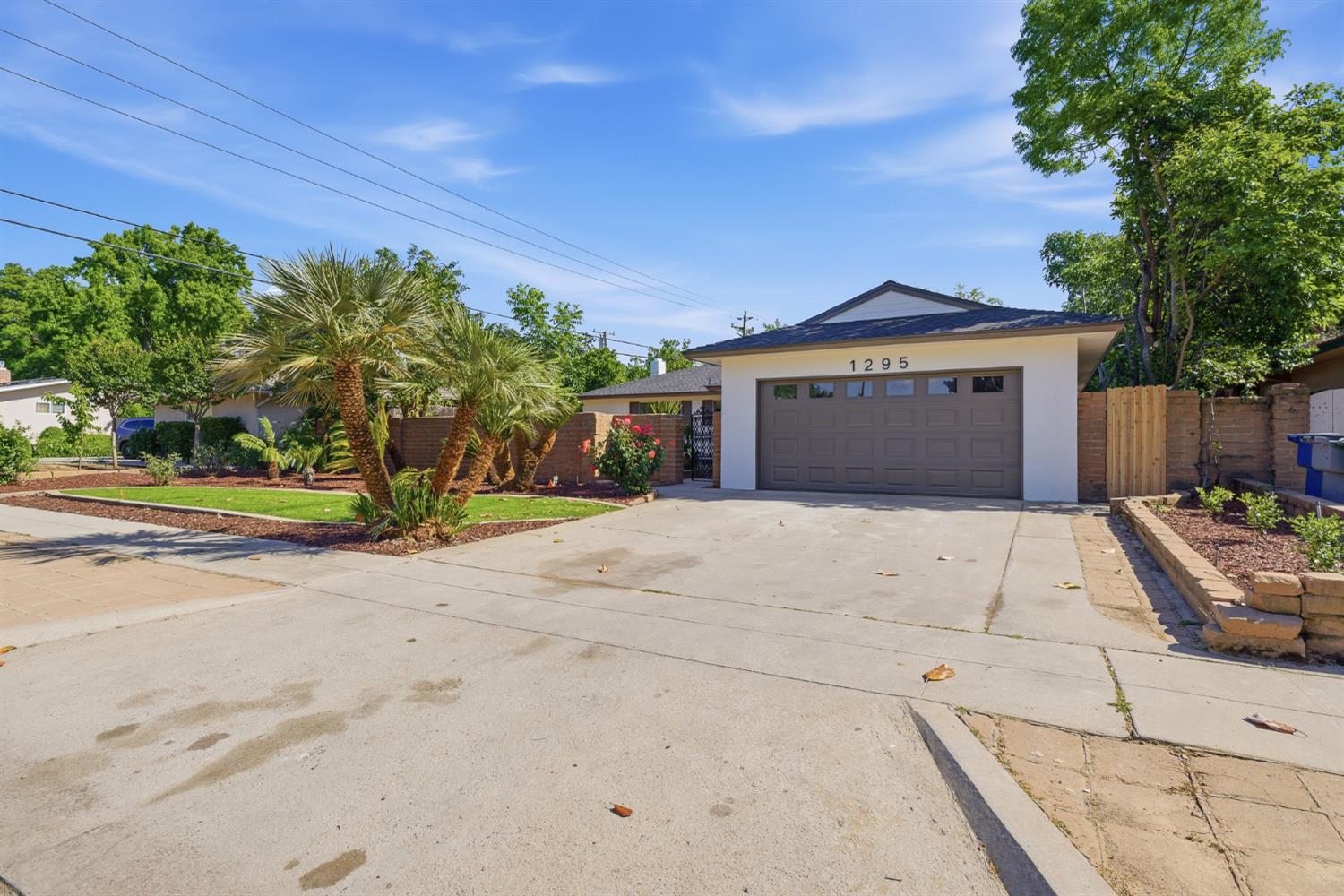 1295 E Almendra Drive