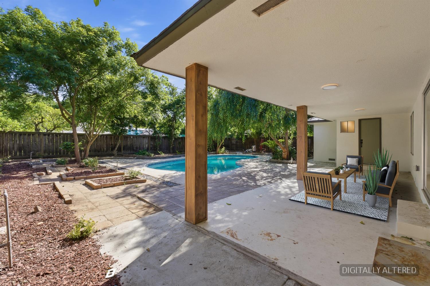 1295 E Almendra Drive