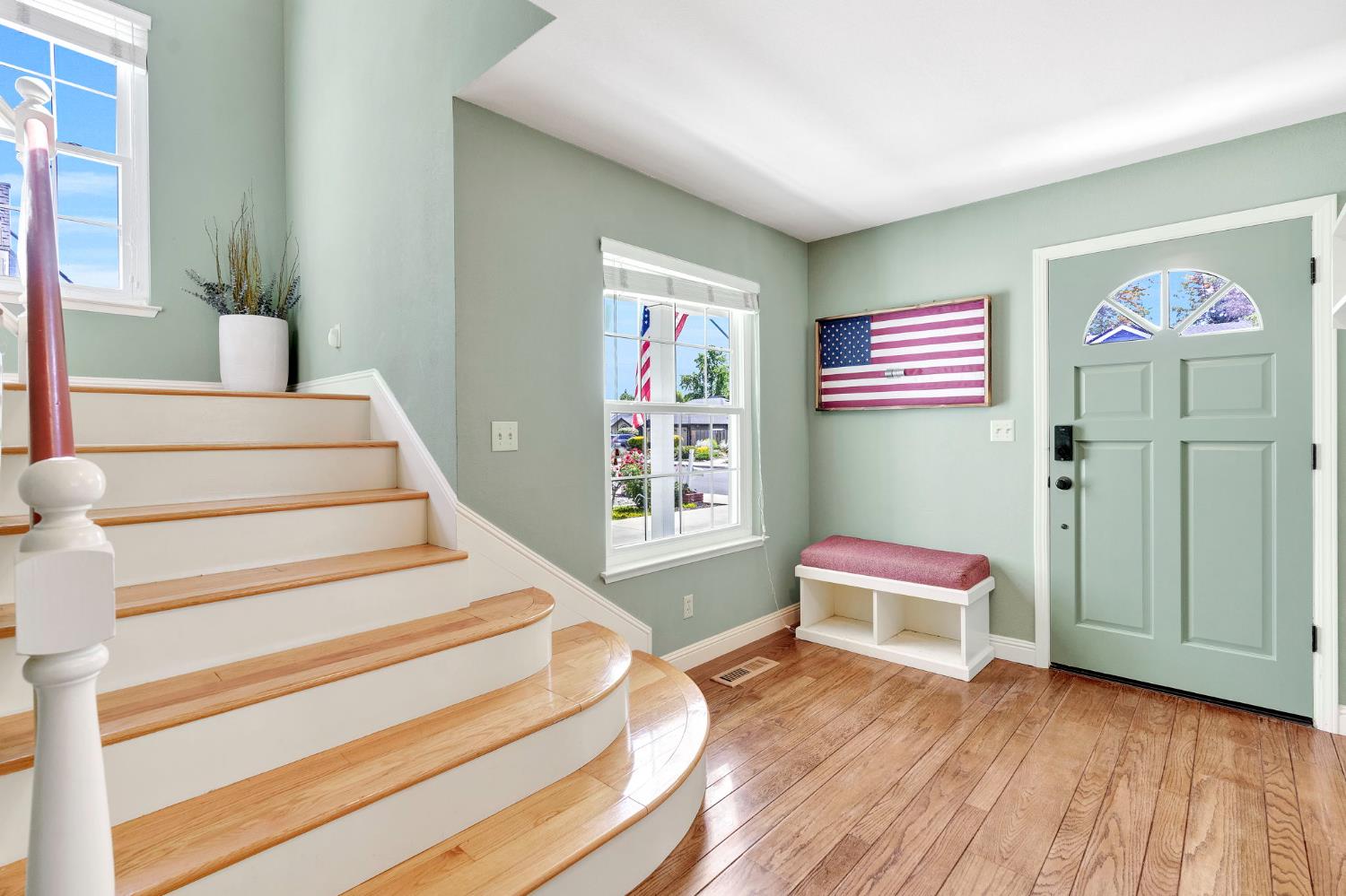 569 W Sample Avenue