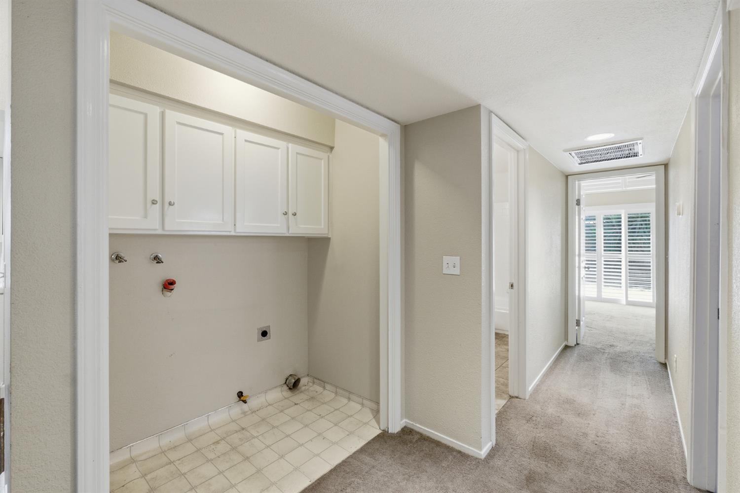 5215 W Fremont Avenue