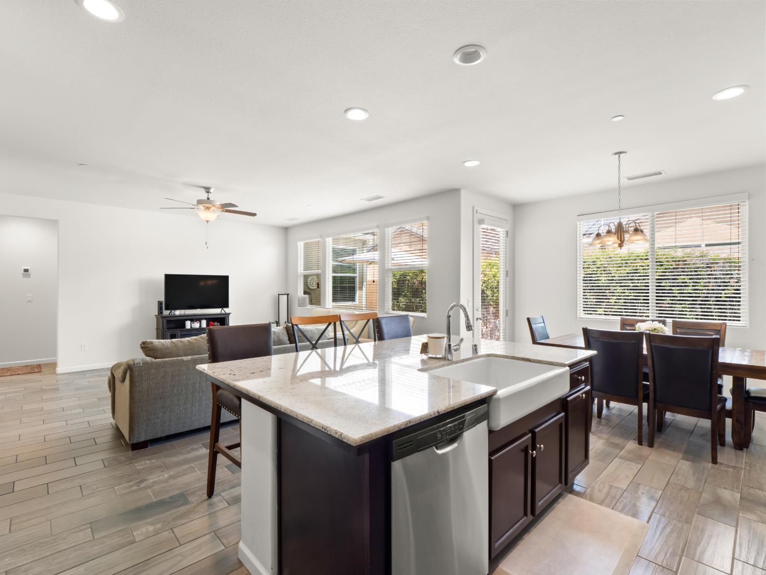 2459 Lombard Lane